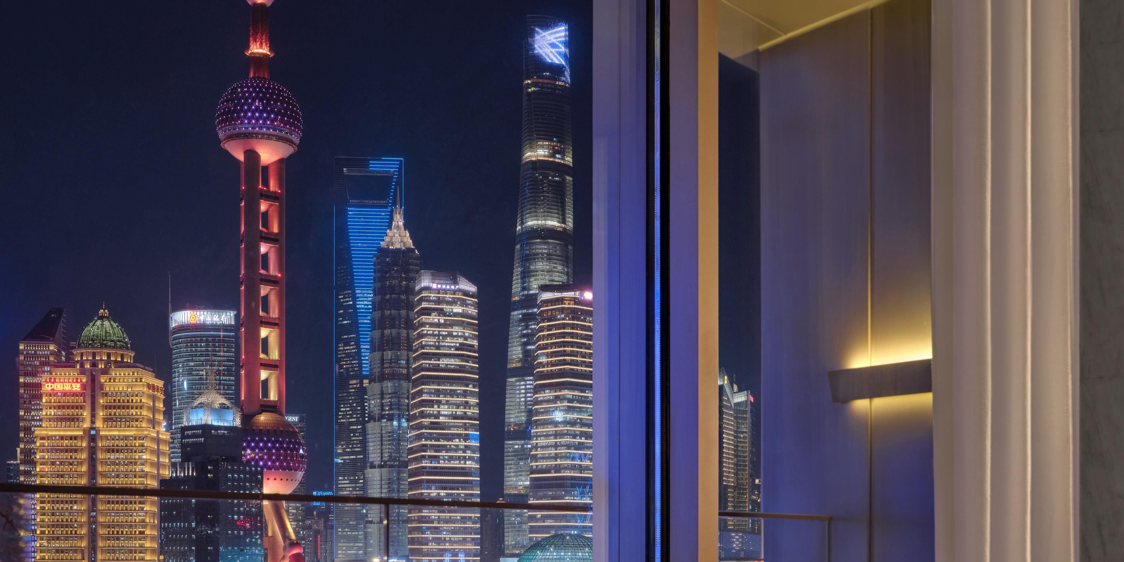 King Classic Oriental Pearl Tower View Bathroom