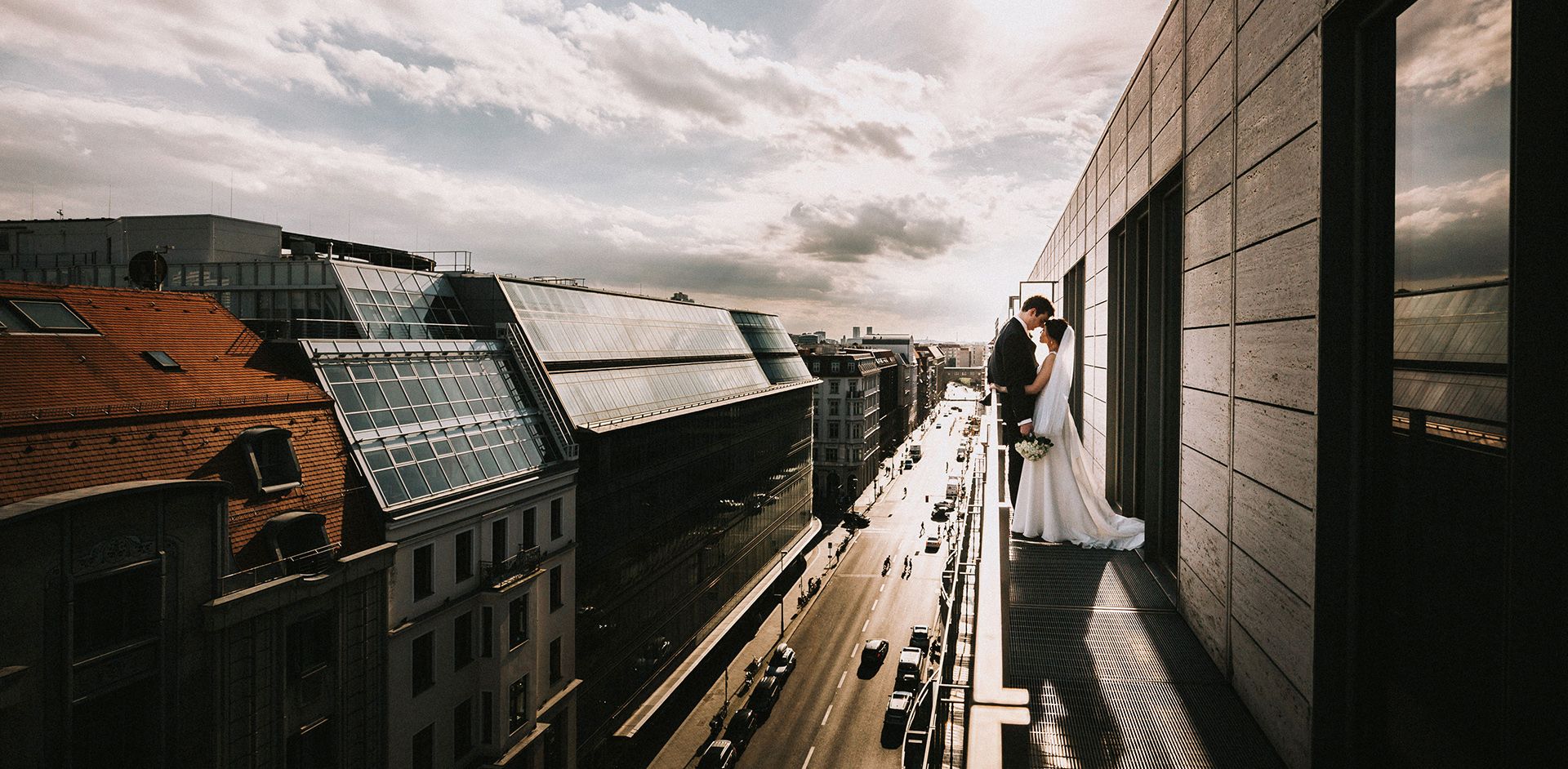 UNFORGETTABLE WEDDINGS