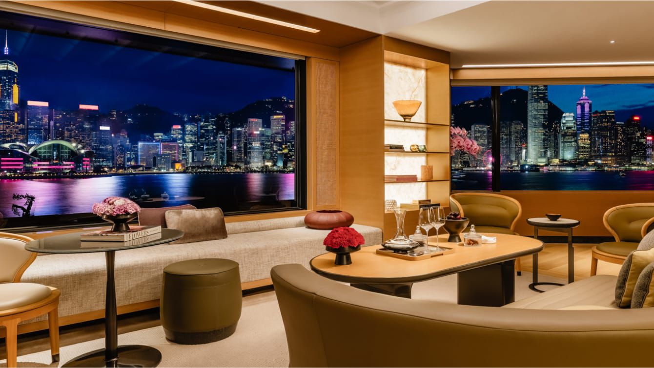 Iconic, 360-degree nighttime views of Hong Kong await