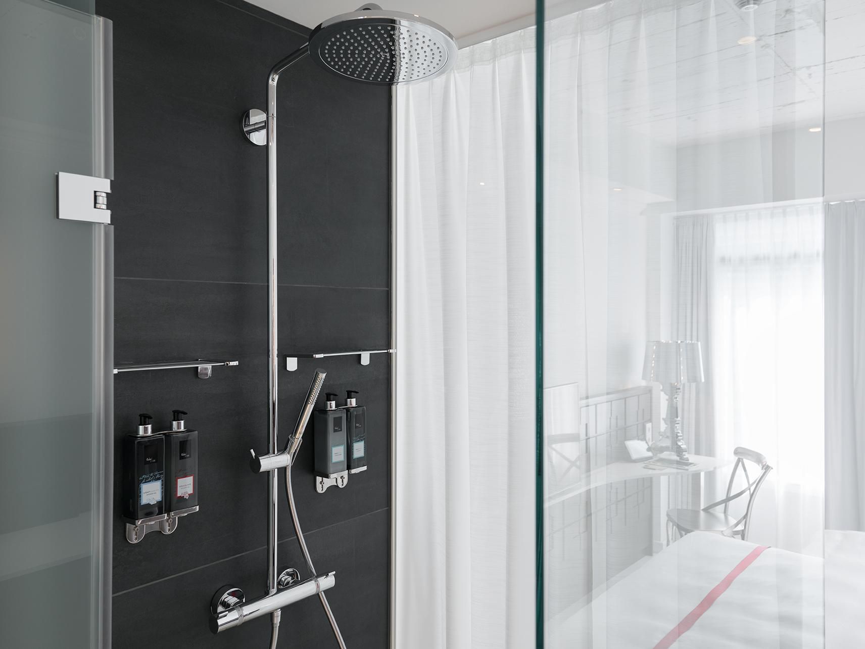 Get your day off to a refreshing start, with a rainfall shower and big, fluffy towels. After a quick blast from the salon-quality hairdryer, you'll be ready for anything.