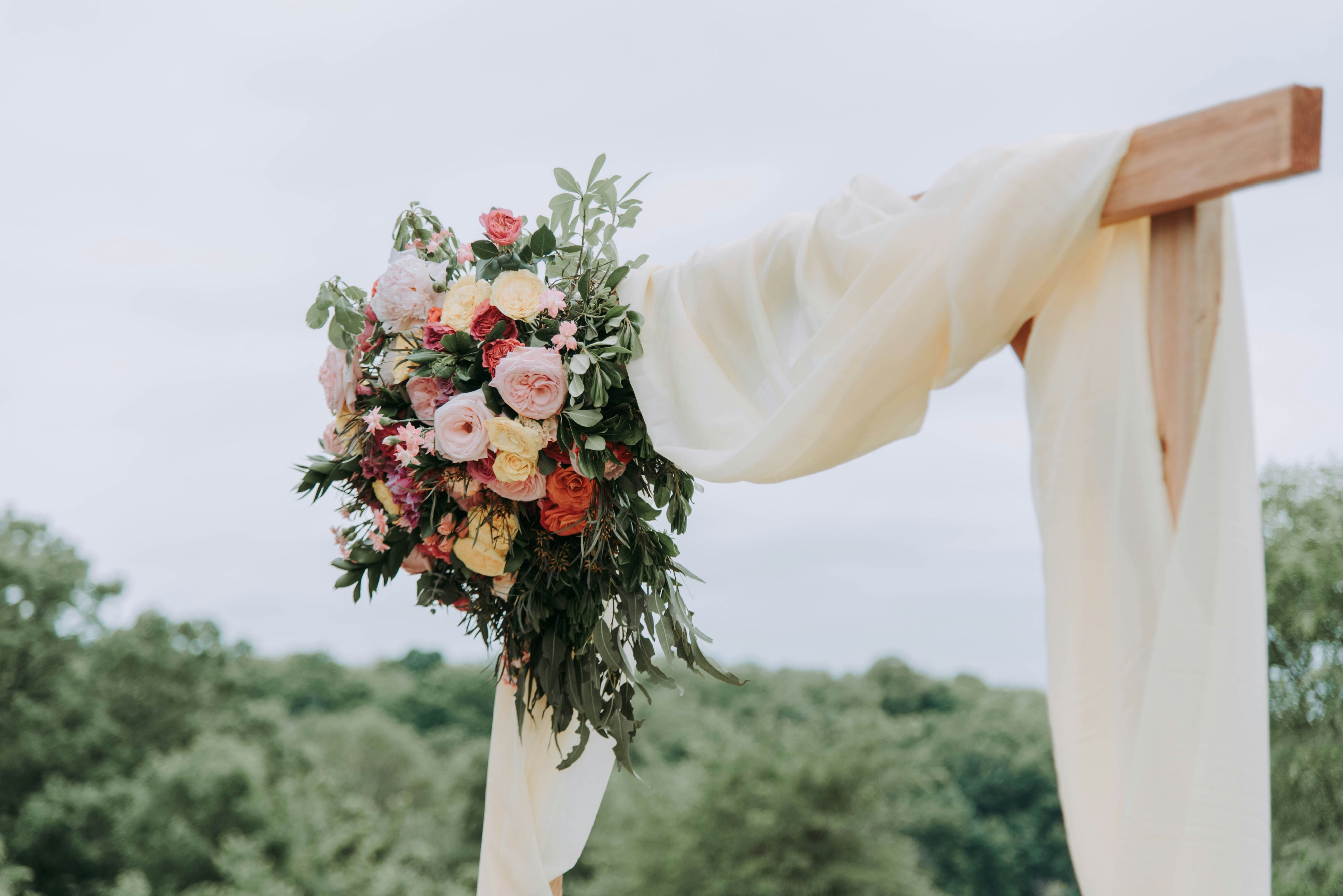 Outdoor Wedding Arch