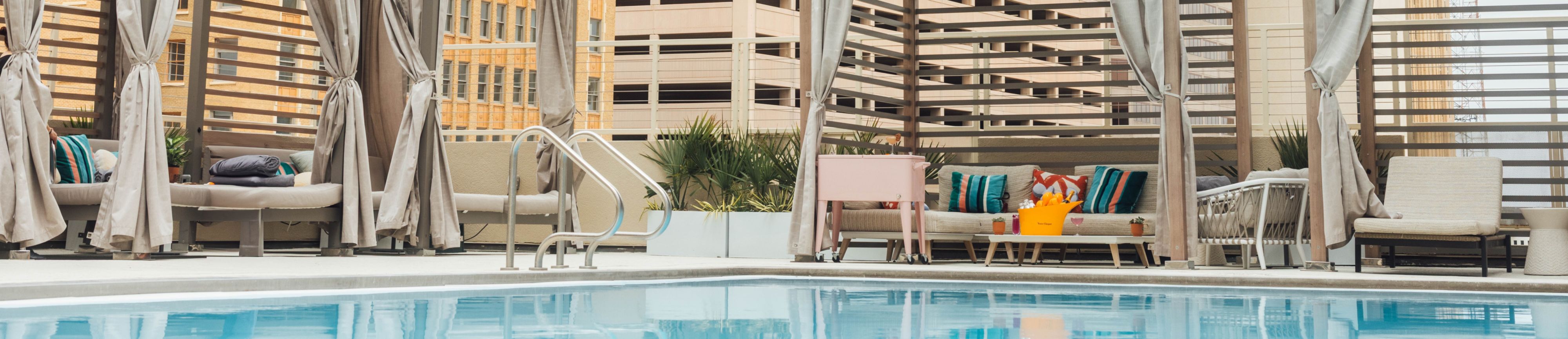 InterContinental San Antonio Riverwalk Pool Deck