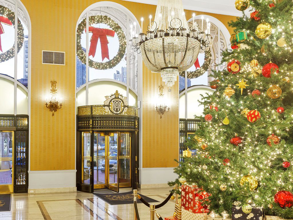 IC Mark Hopkins Christmas Interior Lobby