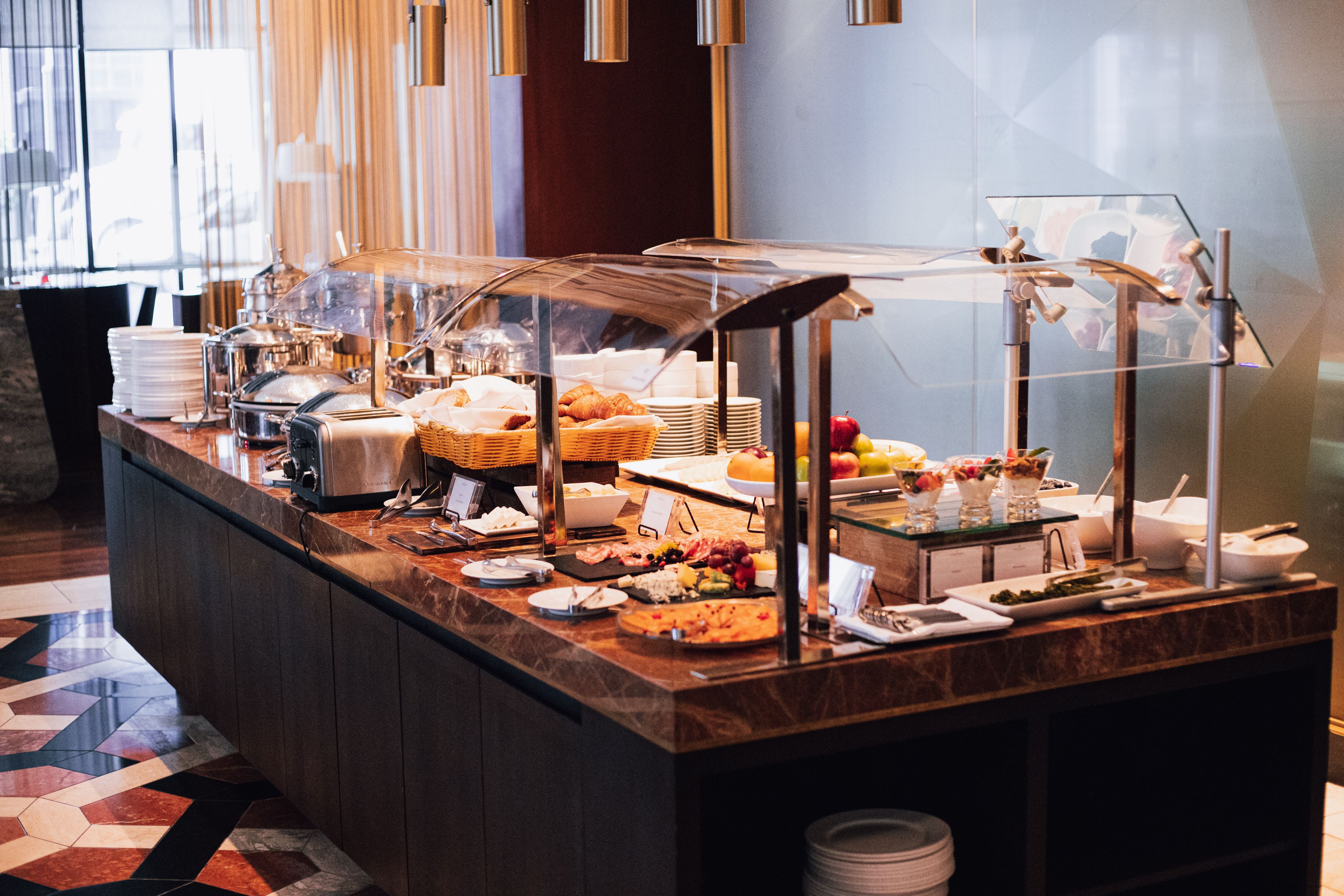 Buffet dining at InterContinental San Francisco