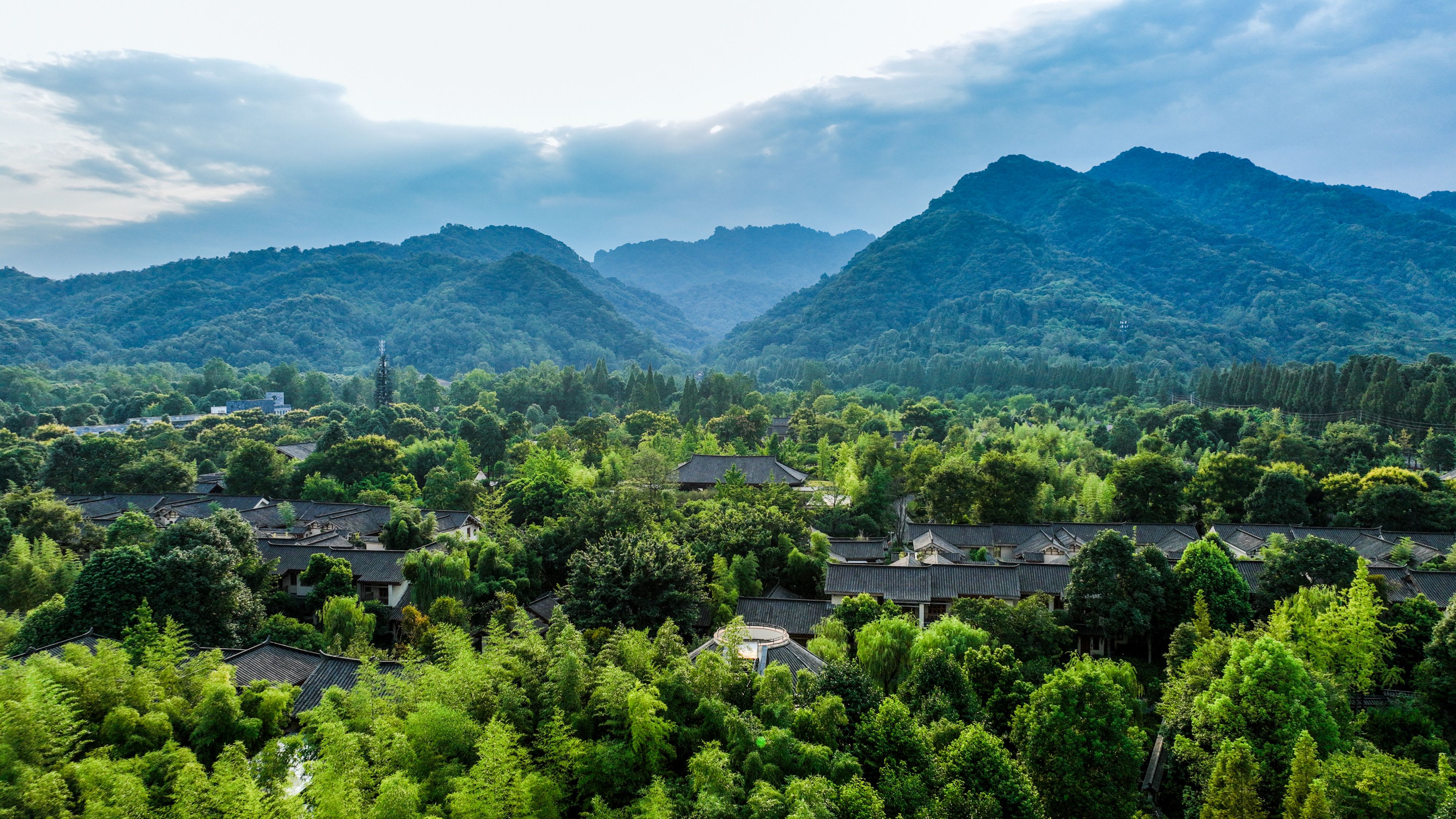 青城山六善酒店