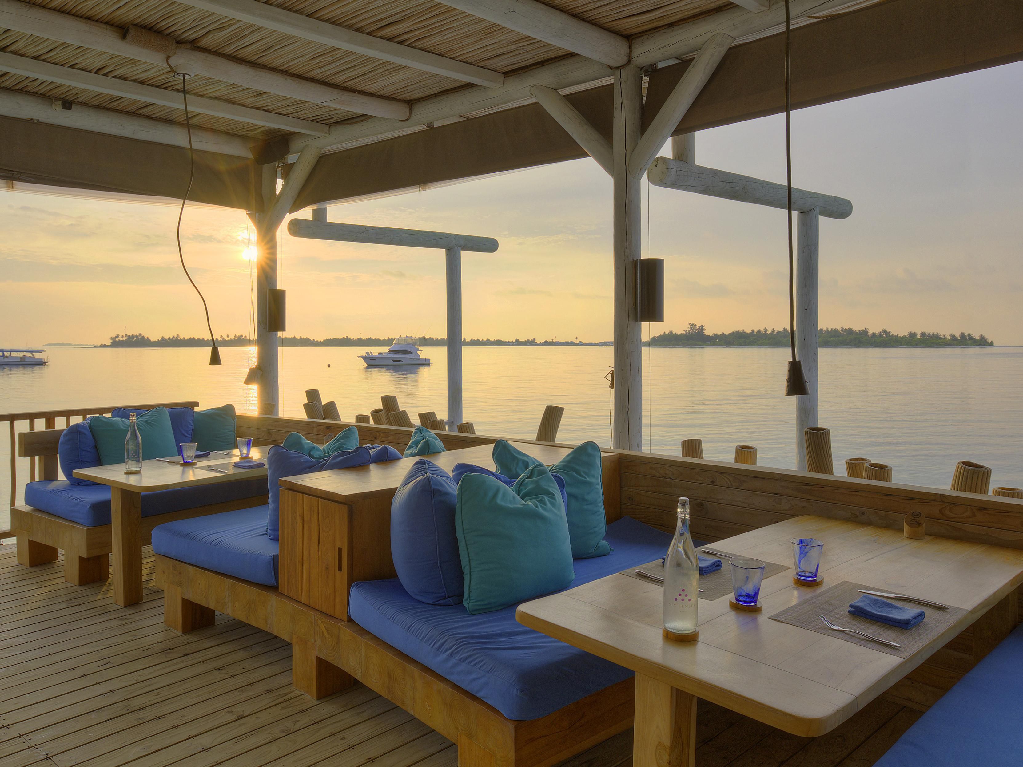 Chill Bar