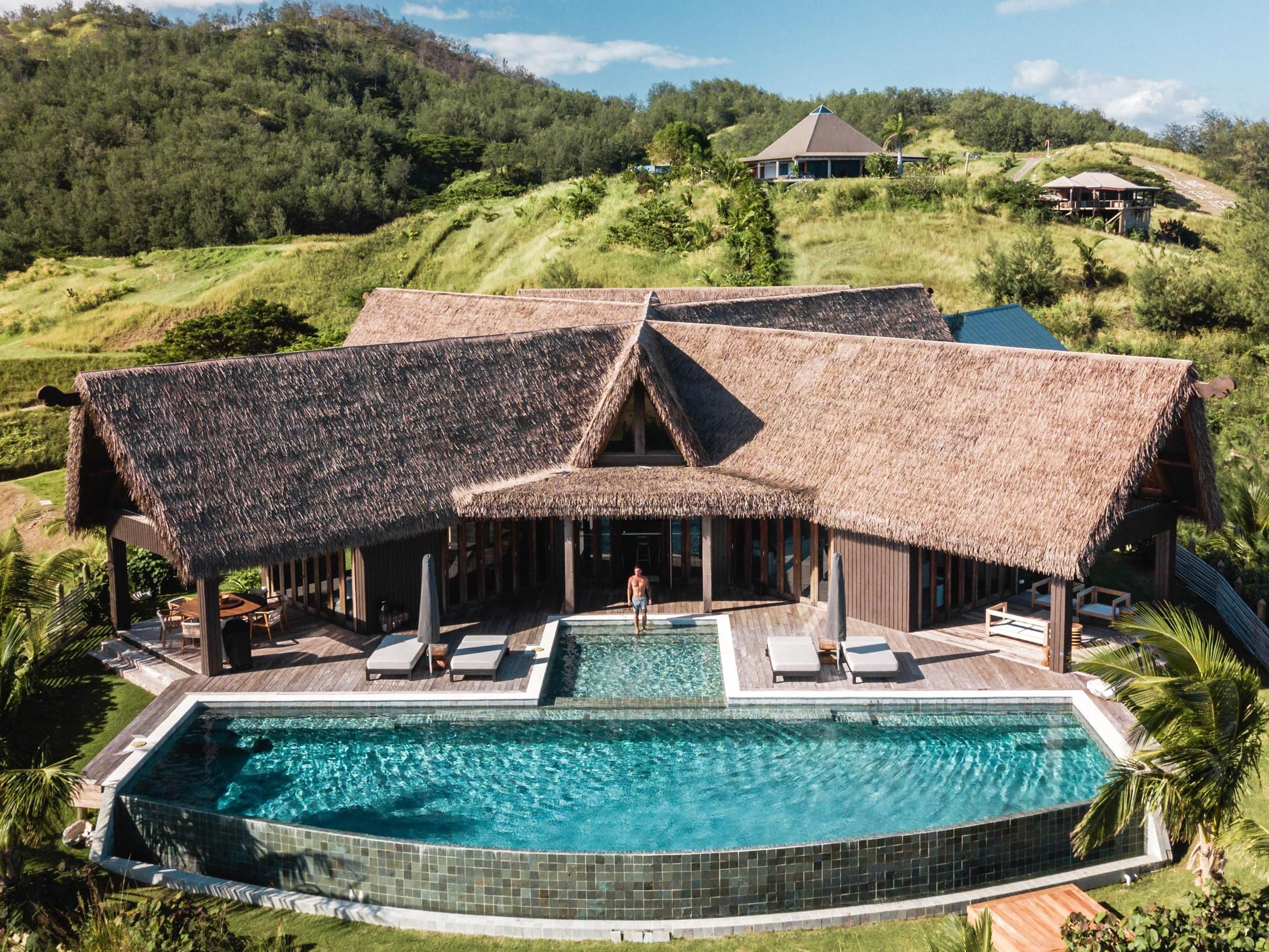 Four-Bedroom Oceanview Pool Residence 3