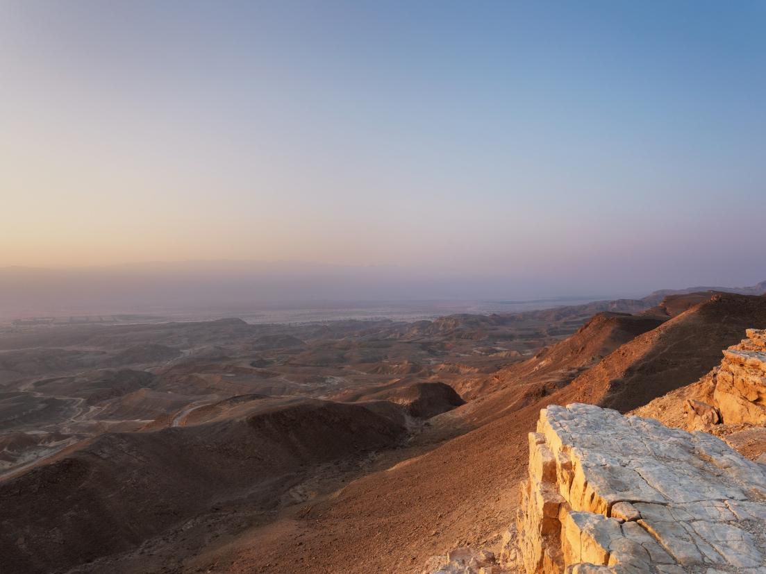 Panoramic Mountain Views 