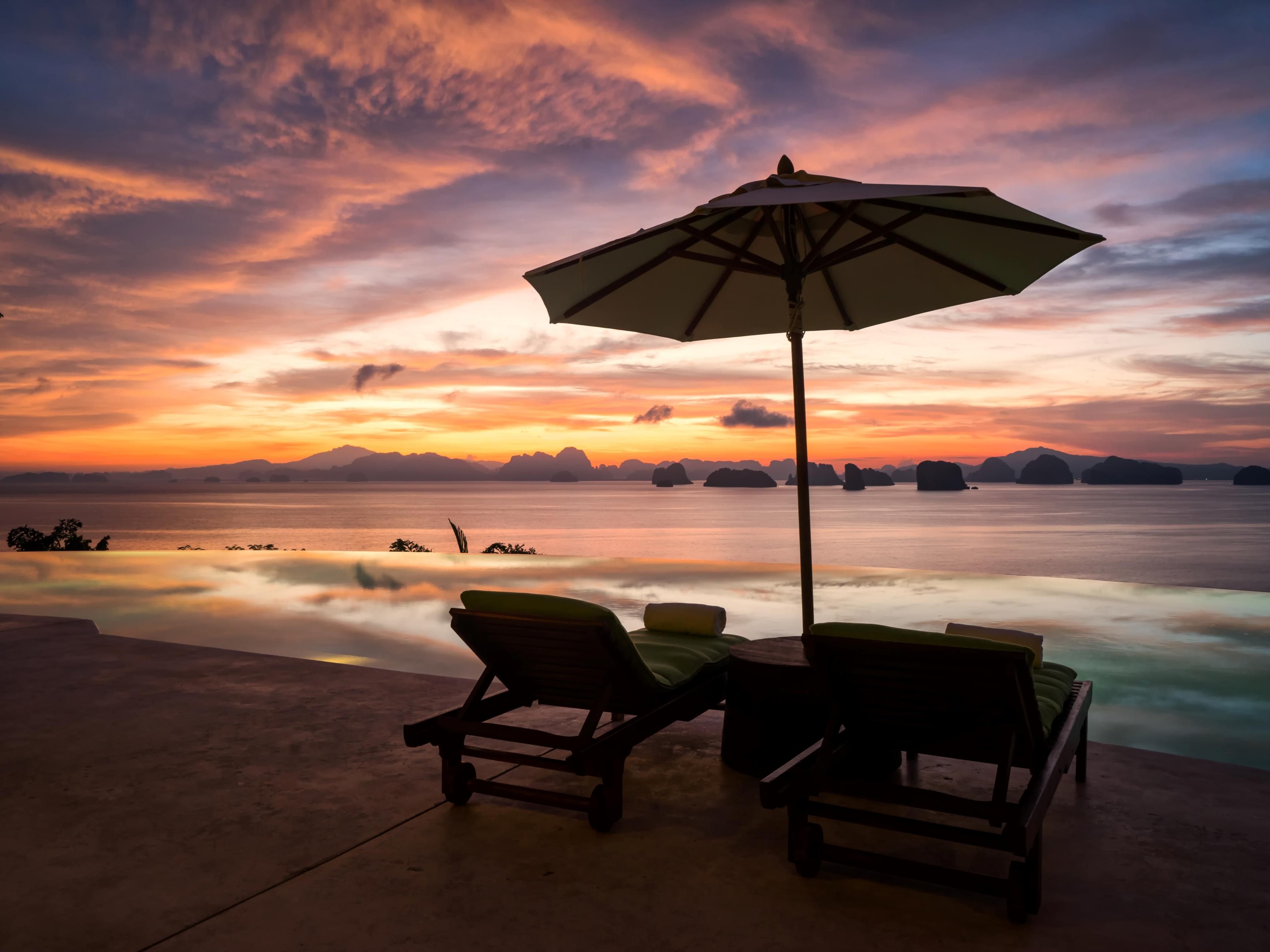 Six Senses Yao Noi - Sunrise View at The Hilltop Infinity Pool
