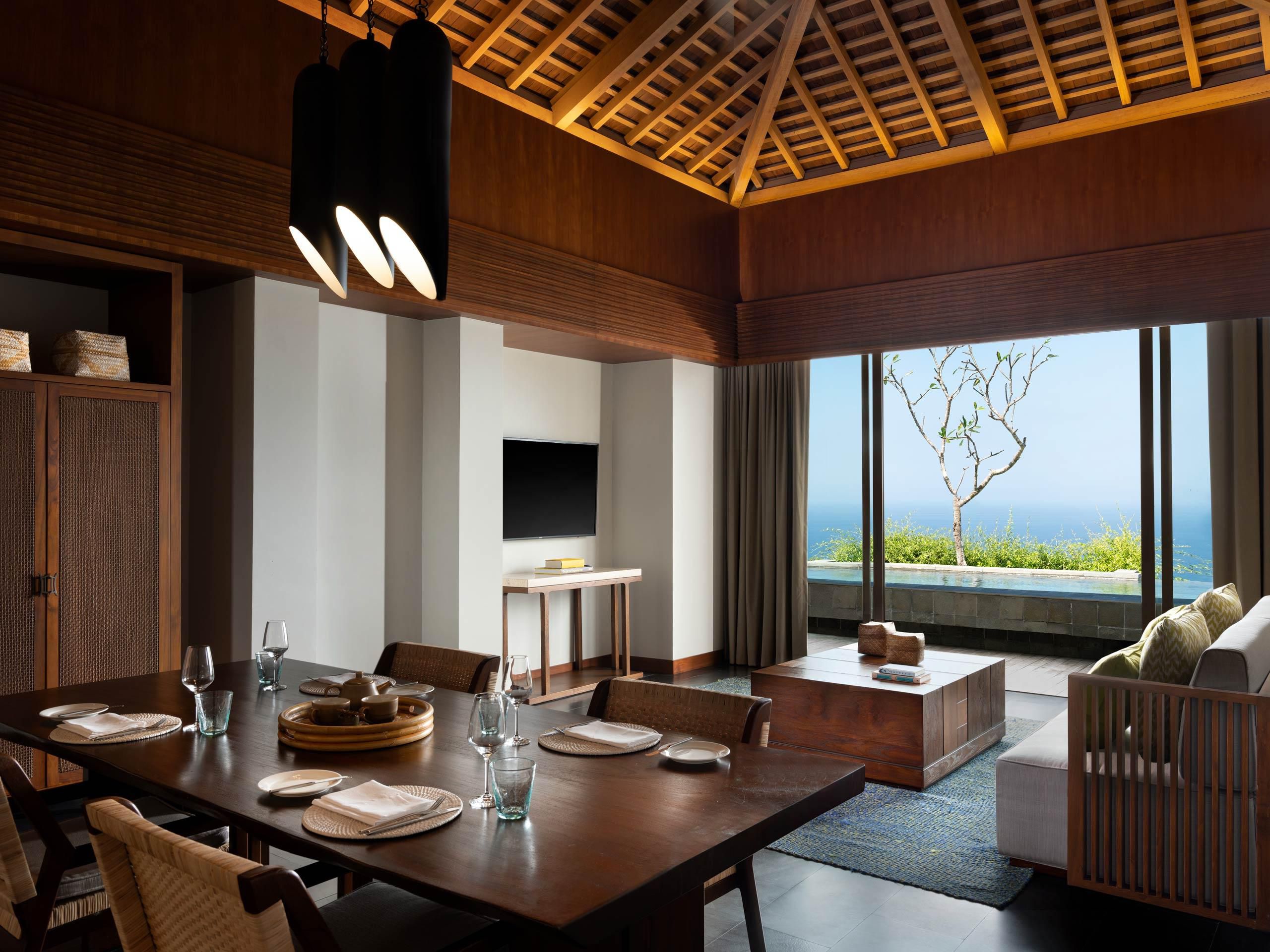 Penthouse with living room and outdoor pool