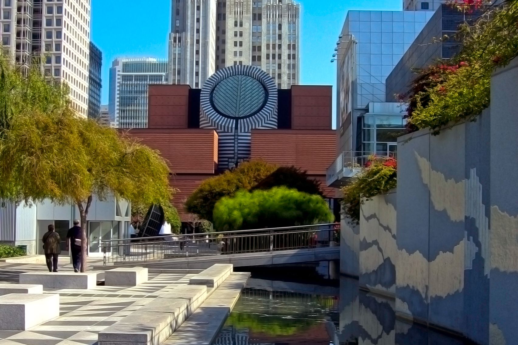 View of San Francisco Museum of Art 