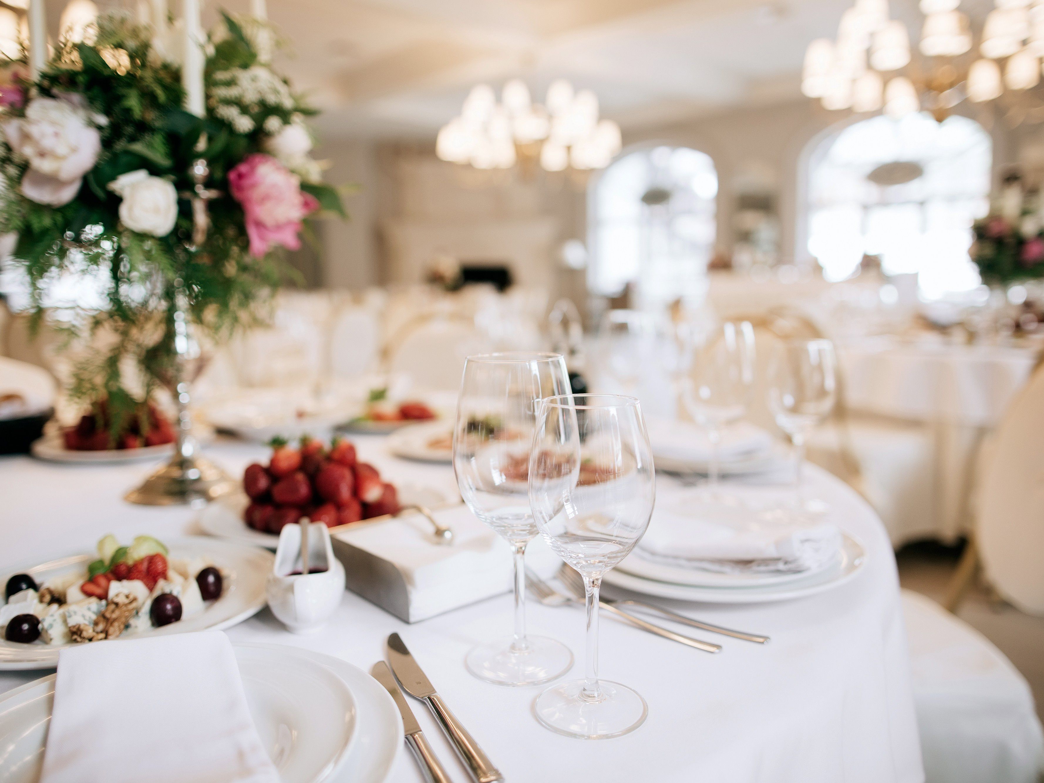 Special event table setup