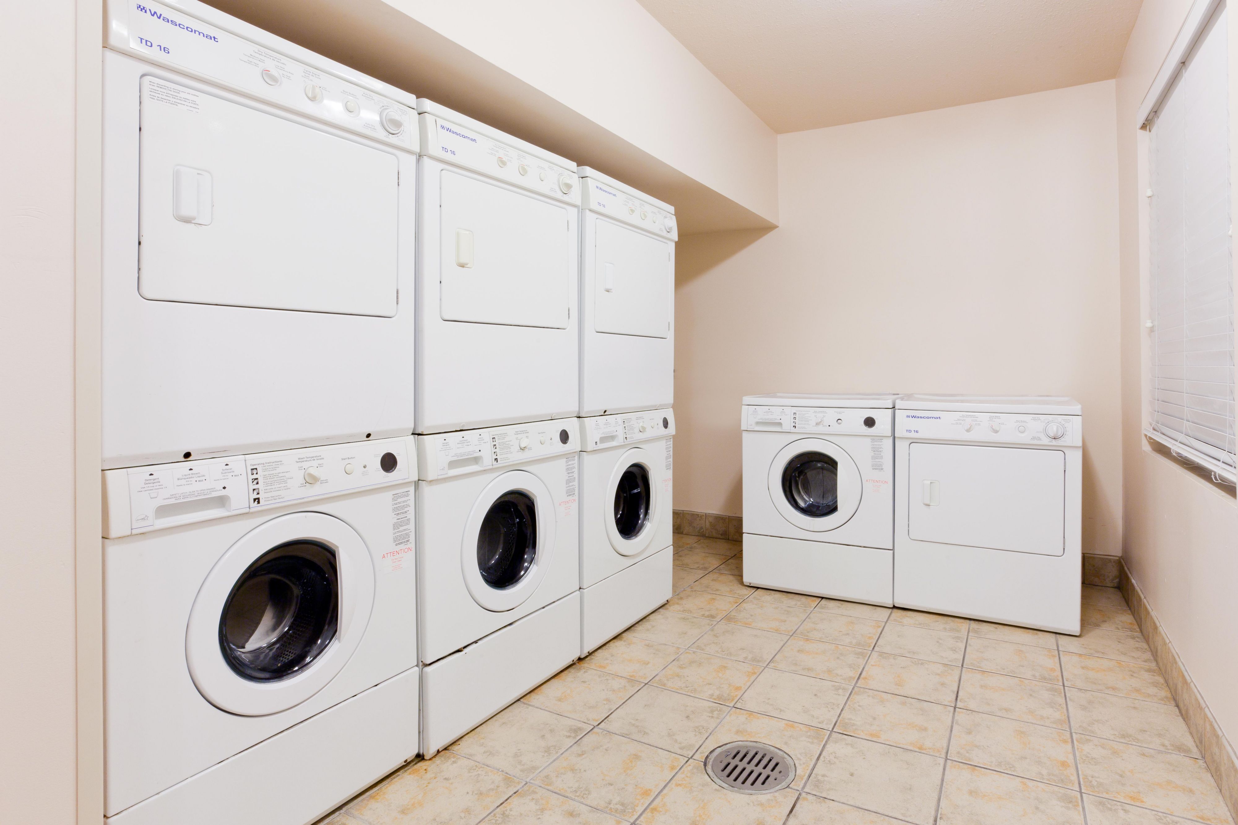 Help yourself to our brand new free onsite laundry machines & dryers when life gets messy.