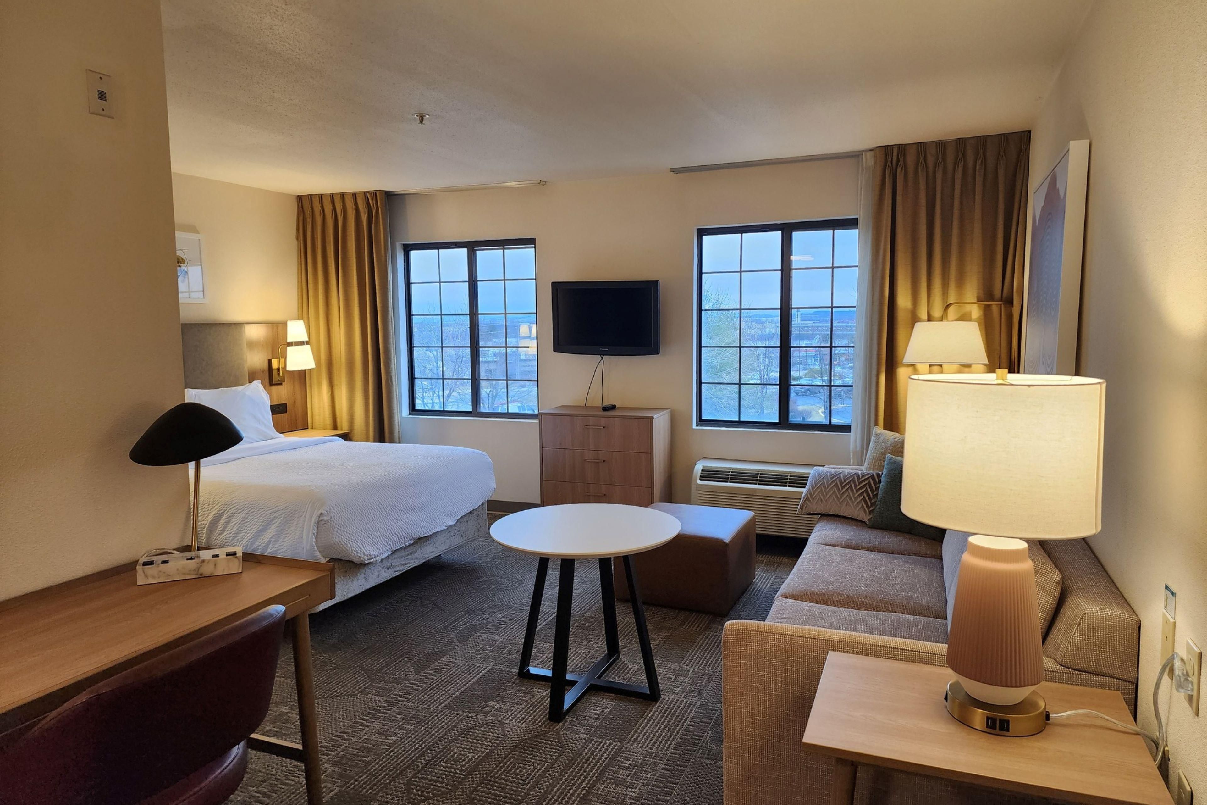 Newly Upgraded Full Guest Room & Public Areas featuring the latest IHG Design. Upcoming Refreshed Hotel Photography Coming Soon. We are excited to share these changes with our Guests, Clients & Community Partners!