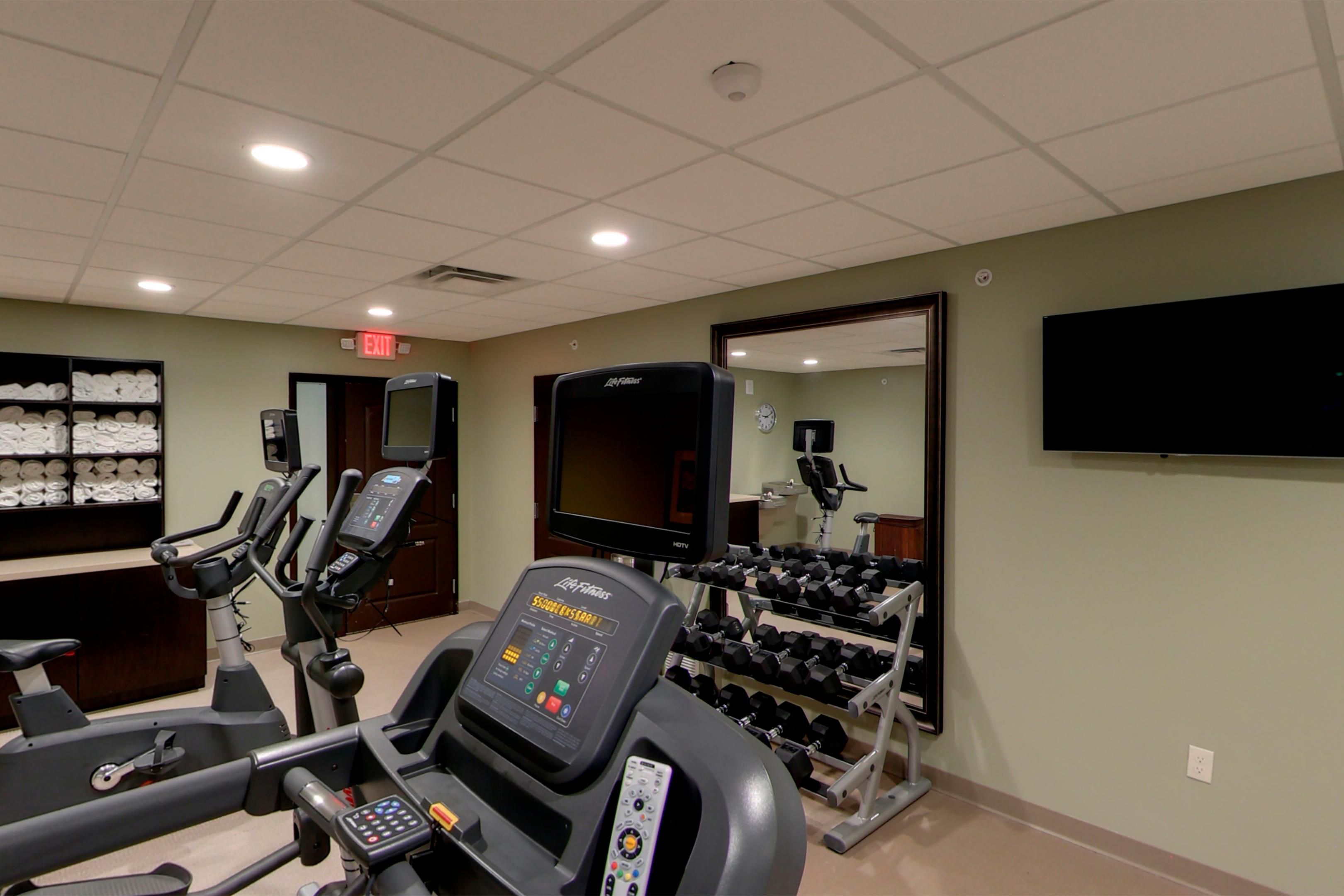 24/7 free fully-equipped fitness center at Staybridge Suites