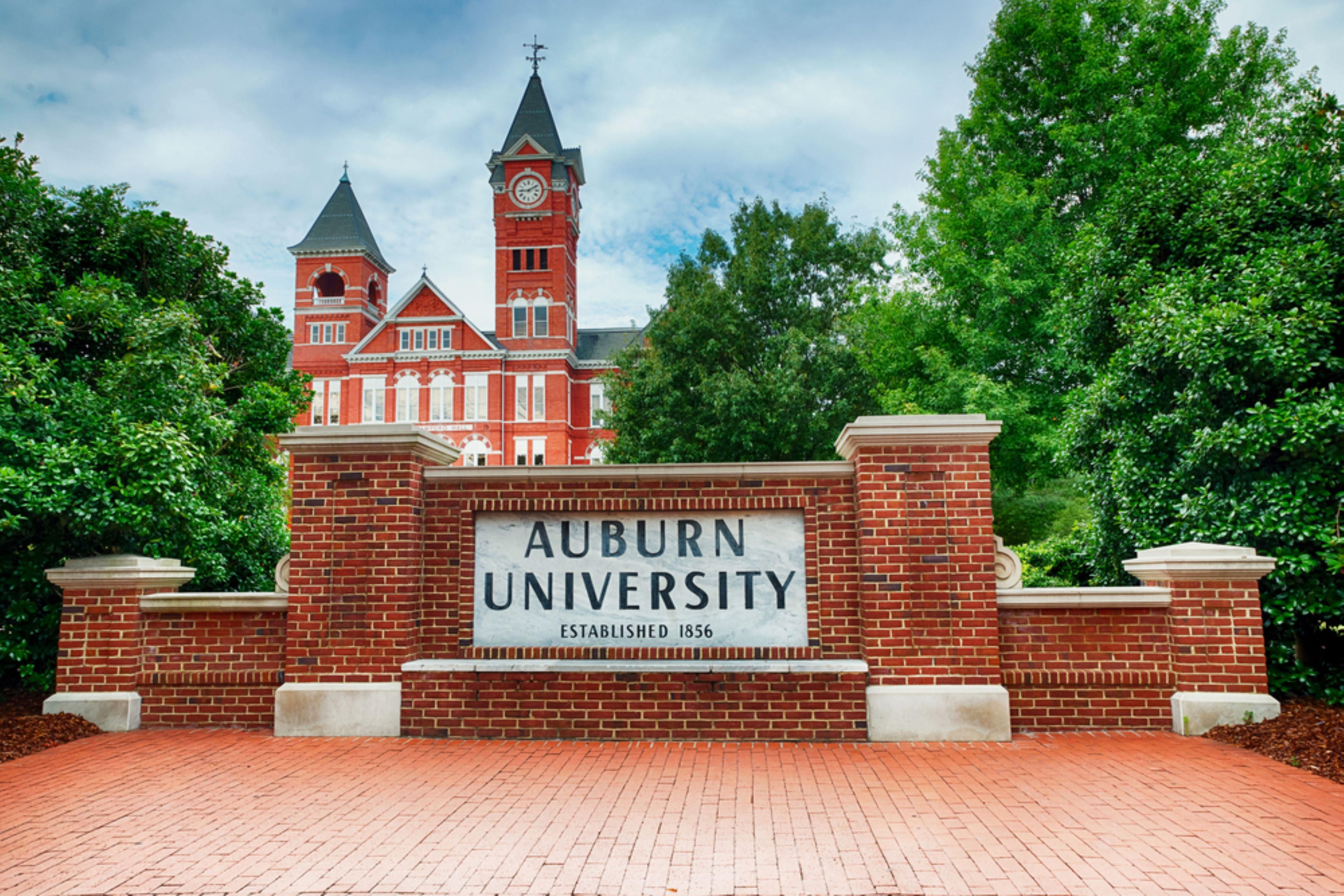 Staybridge Suites is located less than 2 miles from Auburn University. Whether you're touring the campus, attending a graduation, in town for a faculty event, or returning Alumni, we're the perfect location to relax and enjoy true Alabama hospitality.
