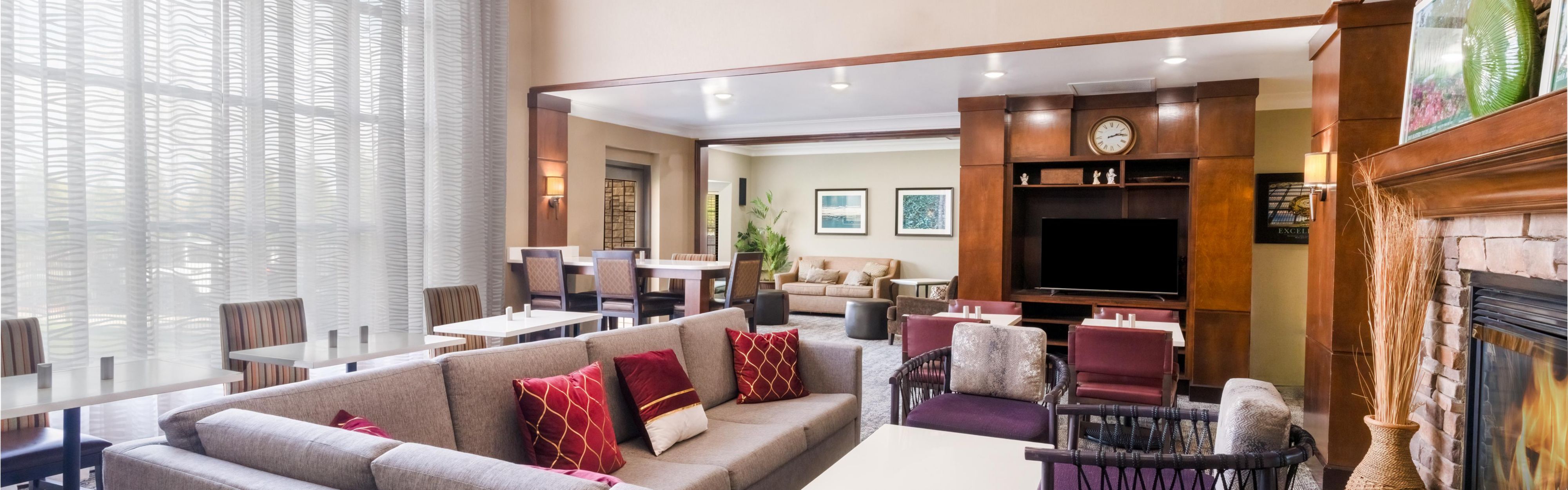 Relax in Our Lobby Area Lounge