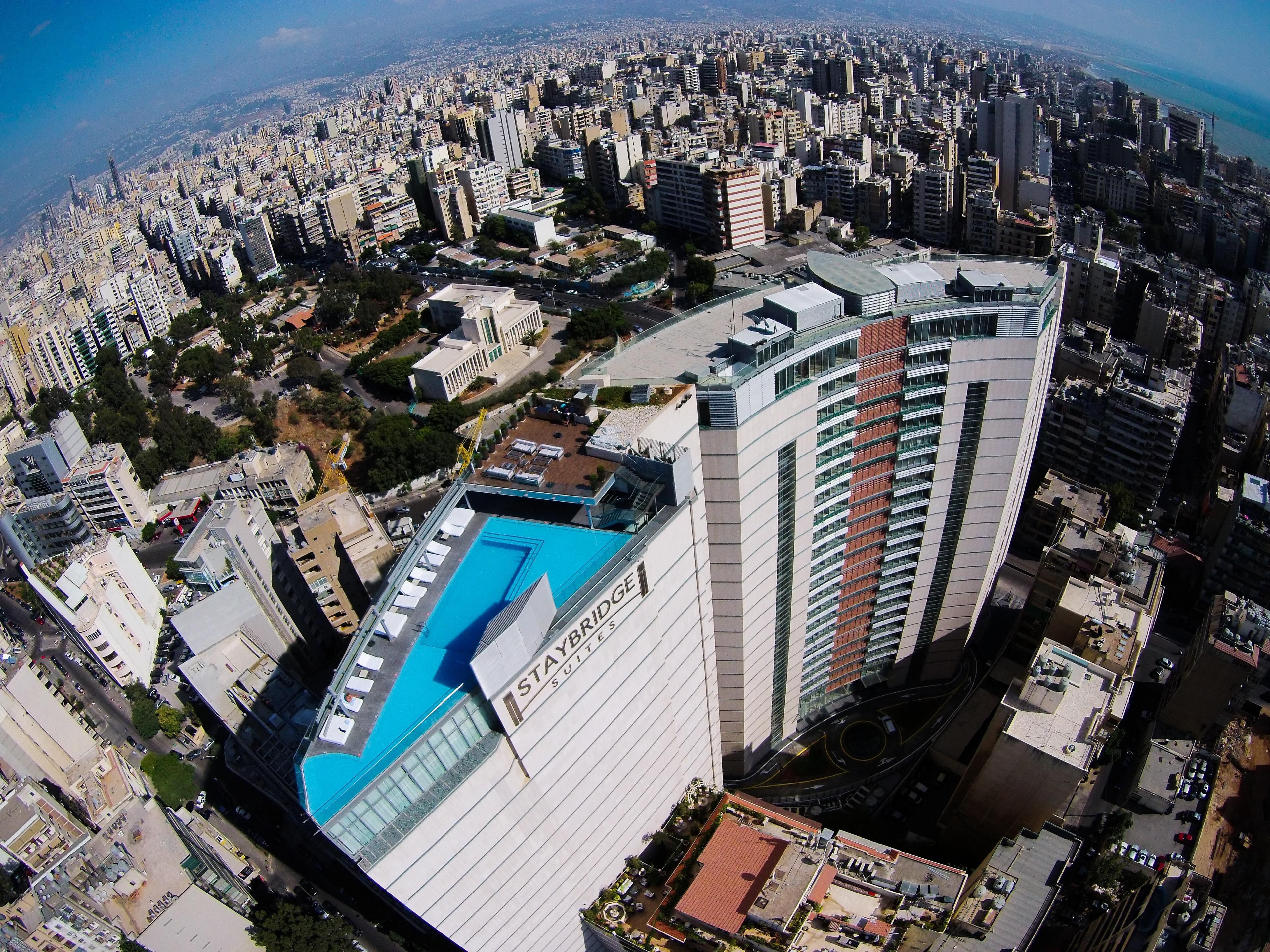Телефона бейрут. Ливан Бейрут. Гостиница Бейрут Ливан. Ливан столица. Ливан Бейрут фото.