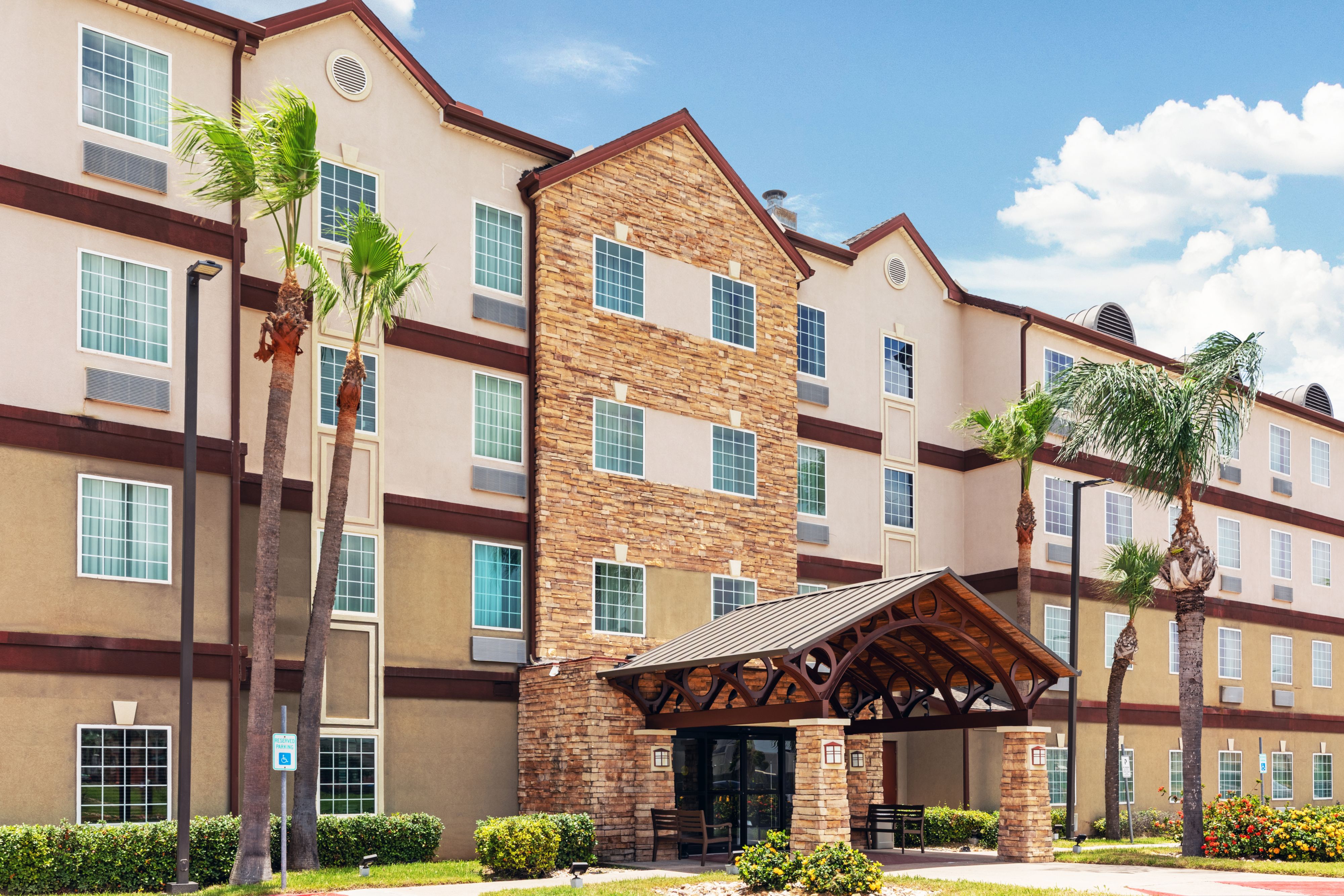 Staybridge Suites 布朗斯维尔