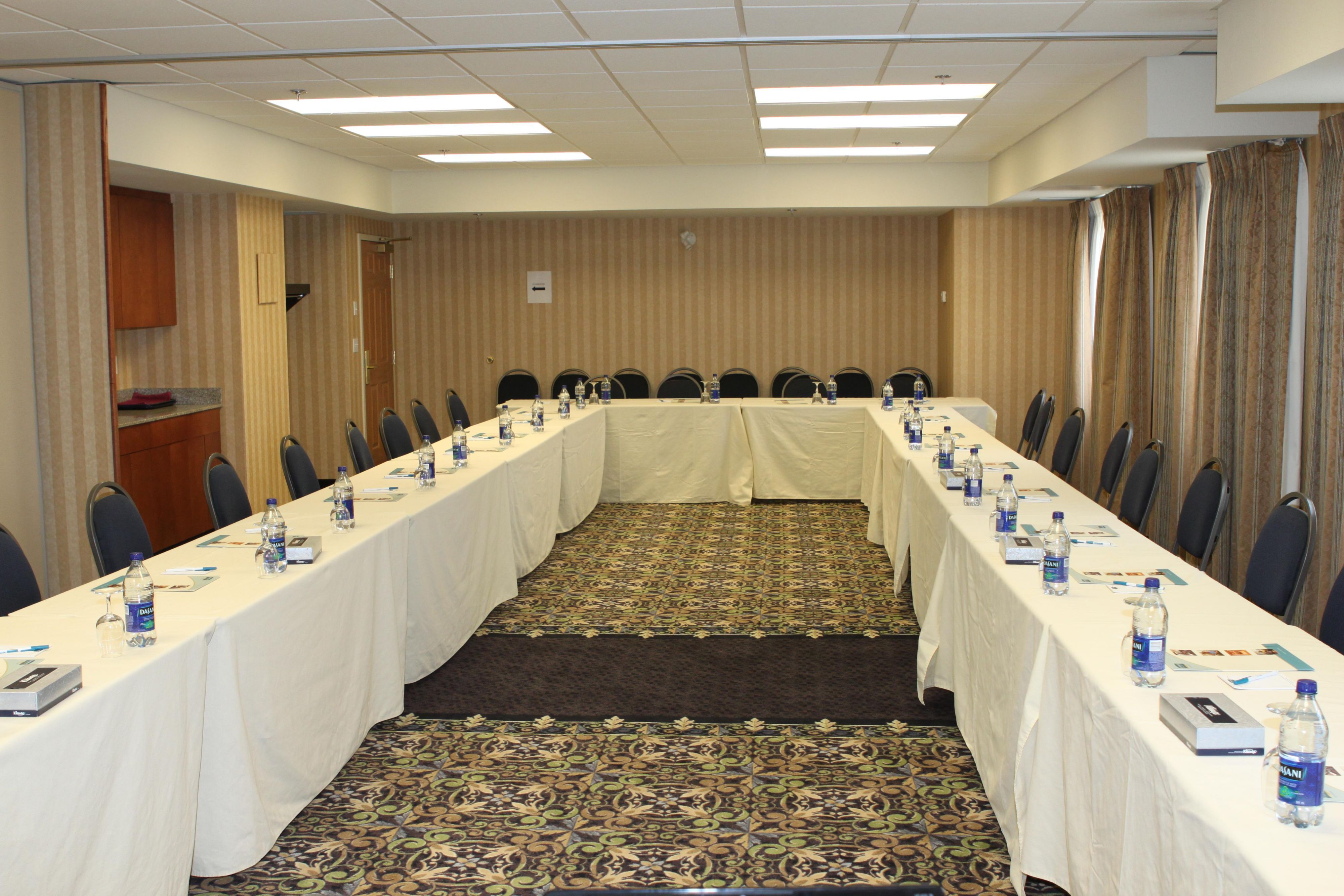 We have two meeting rooms and a boardroom to host your event for up to 65 people. Contact our Sales Manager for more information.