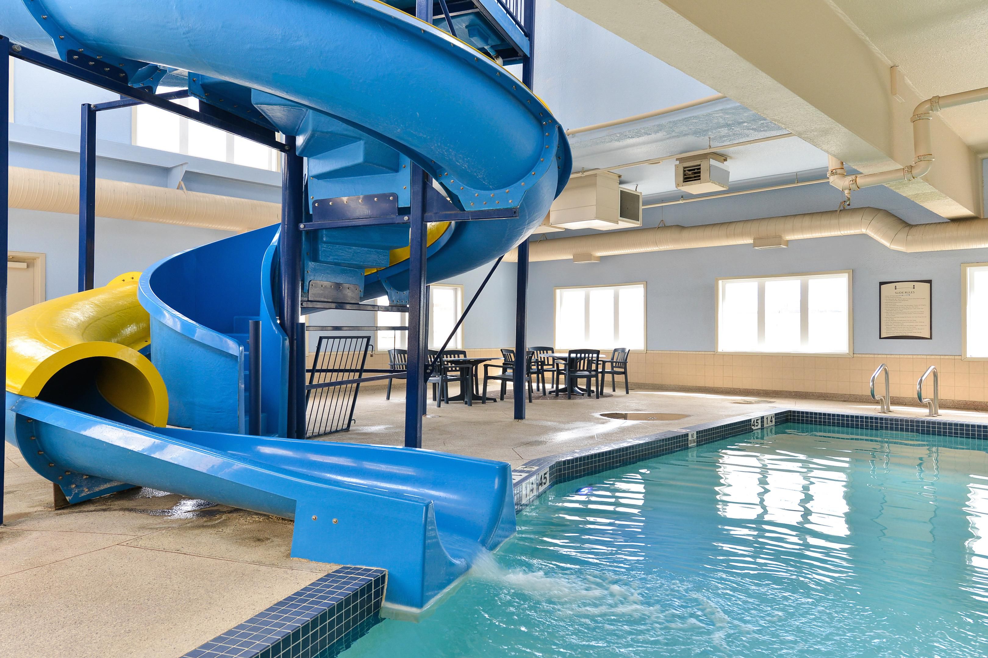 We have an excellent swimming pool, whirlpool and water-slide open daily from 8 am to 10 pm. We also offer a 24 hour Fitness Centre to complete your stay.