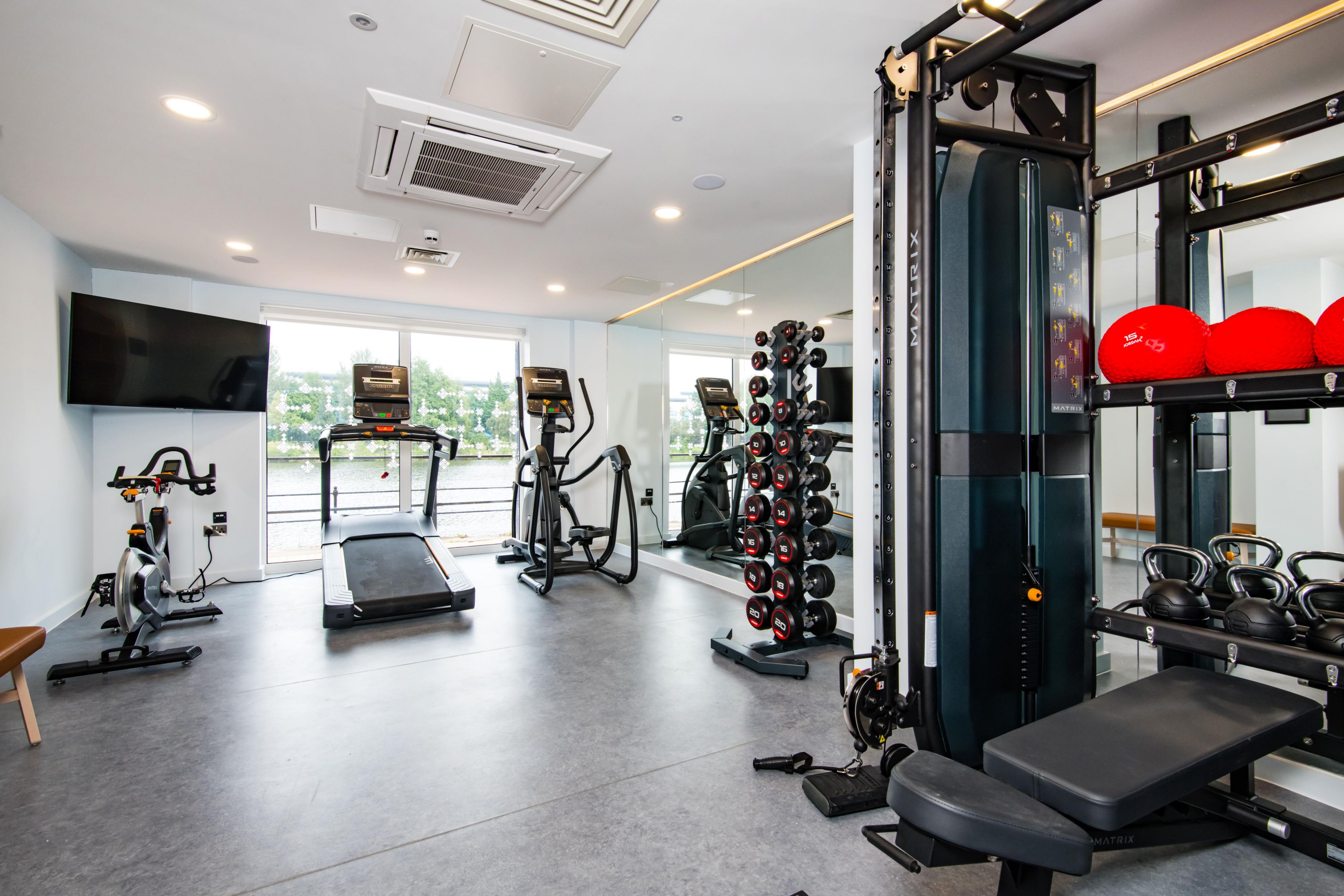 Stay fit and workout in our fitness room, exclusively for you as our guest. Our fitness room is open around the clock, so you can go at whatever time works best for you to stay at your best!