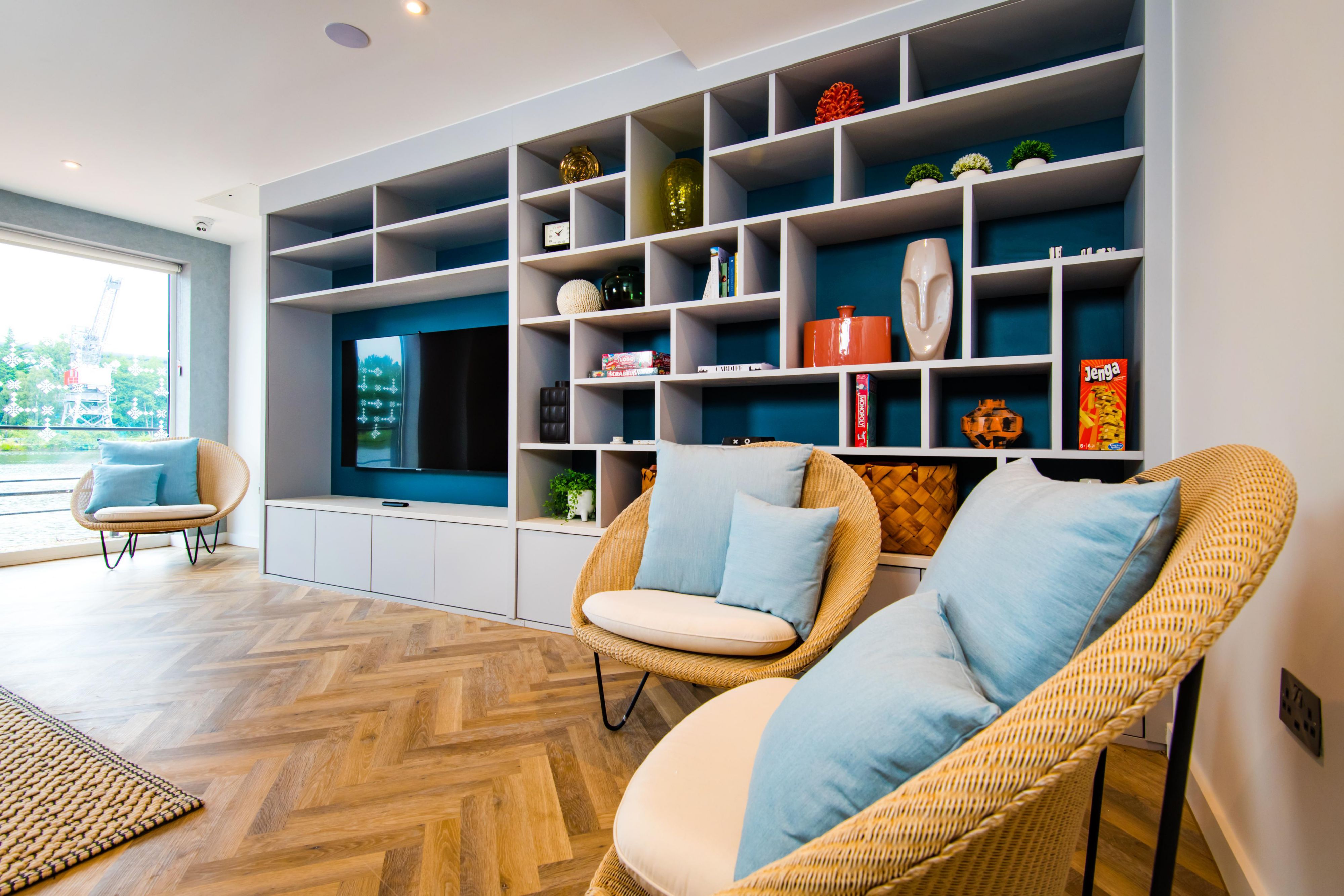 Our flexible working space, The Den, is the ideal spot to catch up some work. Enjoy unlimited tea and coffee and complimentary WiFi. During your break you can enjoy a stroll around the dock which is just over a mile all the way around and perhaps spot some of the local wildlife and birds.