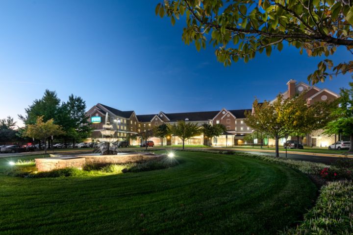 Staybridge Suites Chantilly Dulles Airport