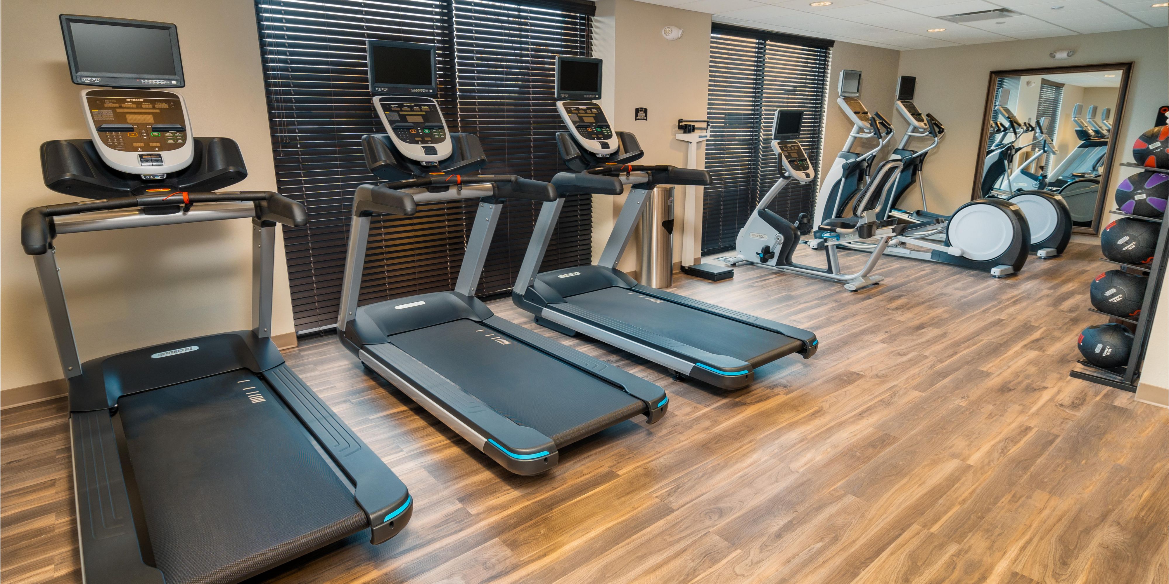 24/7 State of the Art Fitness Center