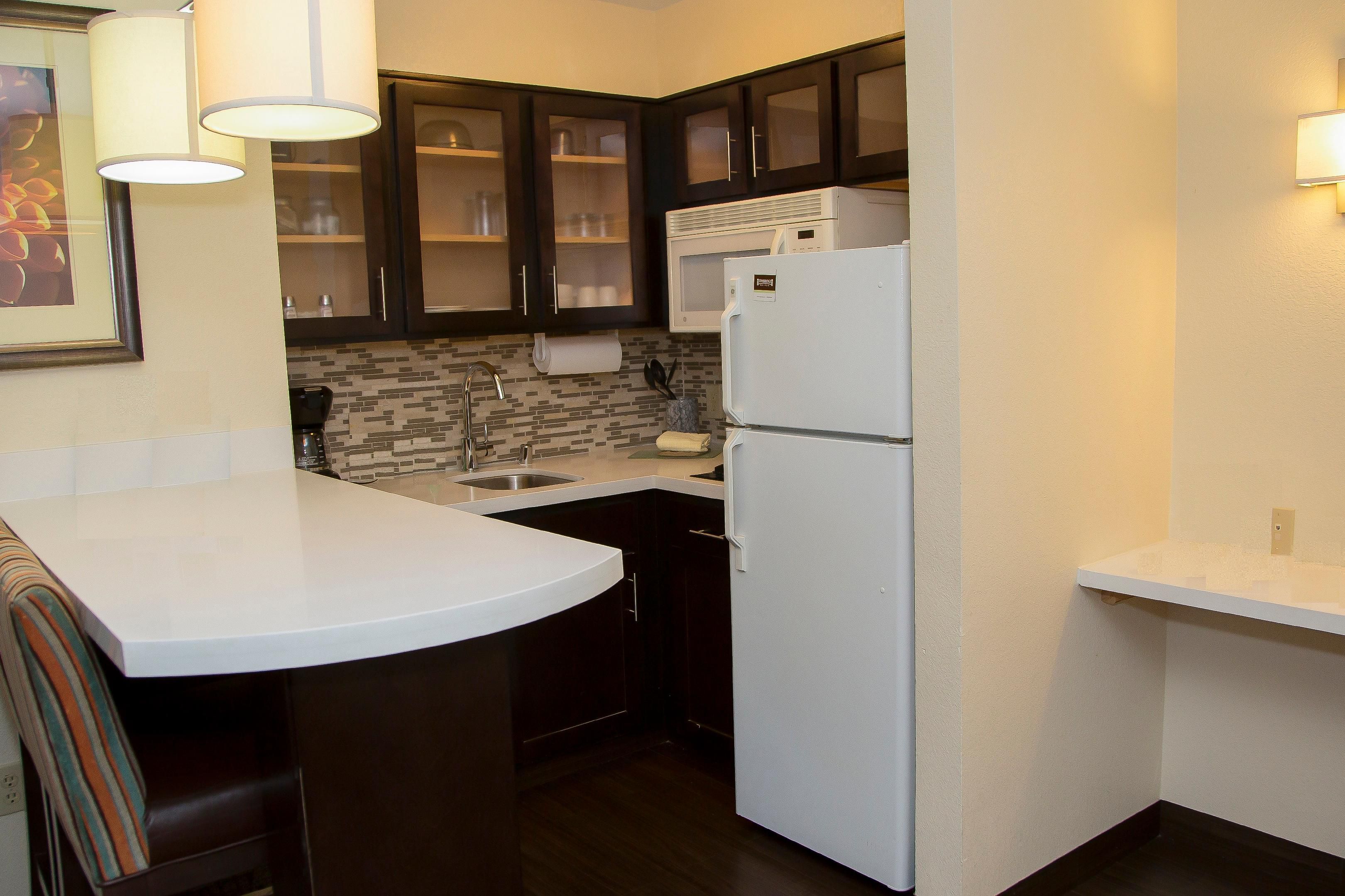 All suites have a fully equipped kitchen for your convenience including, a stove, full-size refrigerator, microwave, dishwasher, cooking and dining utensils, large coffee maker, and ample counter space.