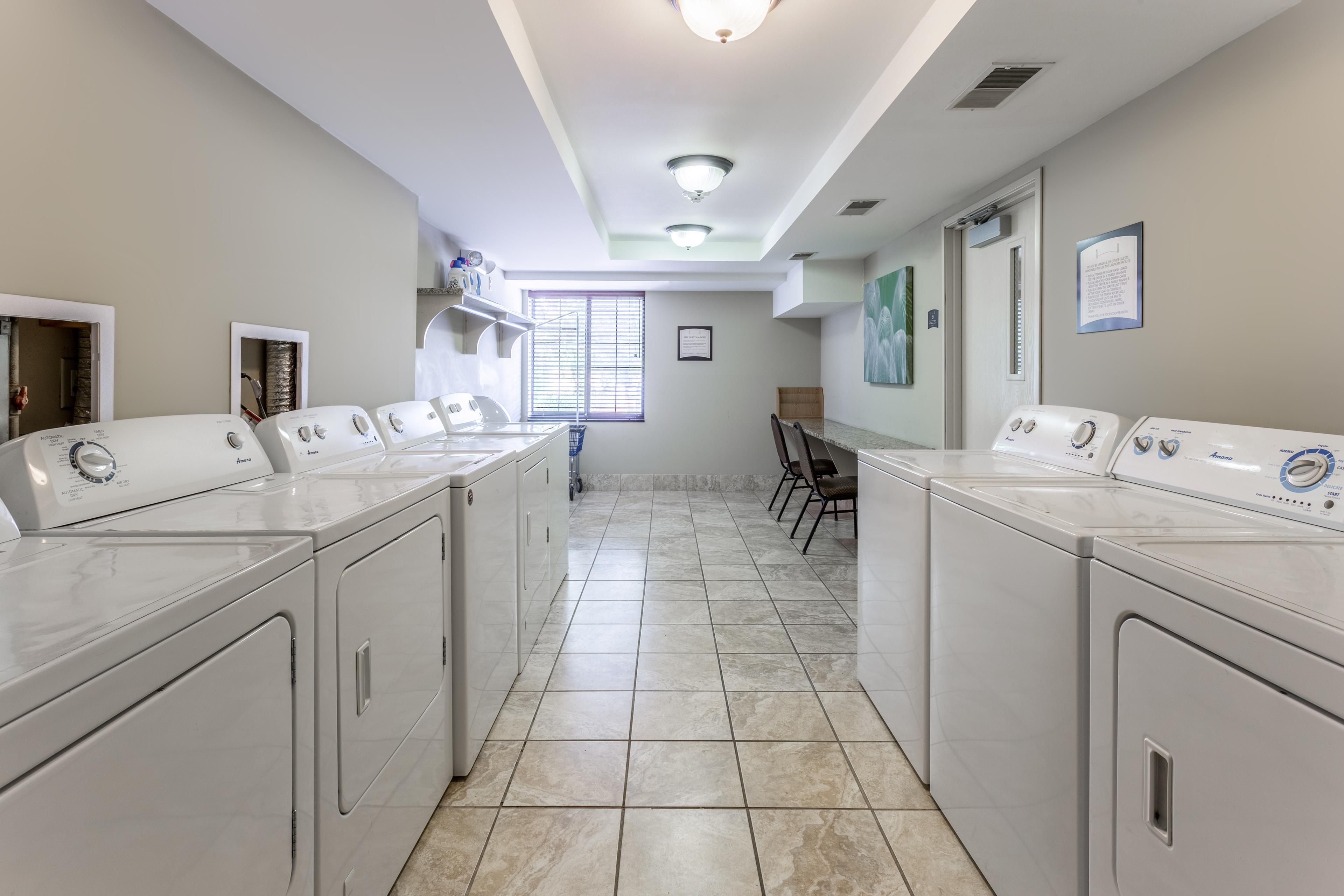 Davenport Iowa Pet Friendly Hotel Staybridge Suites Davenport