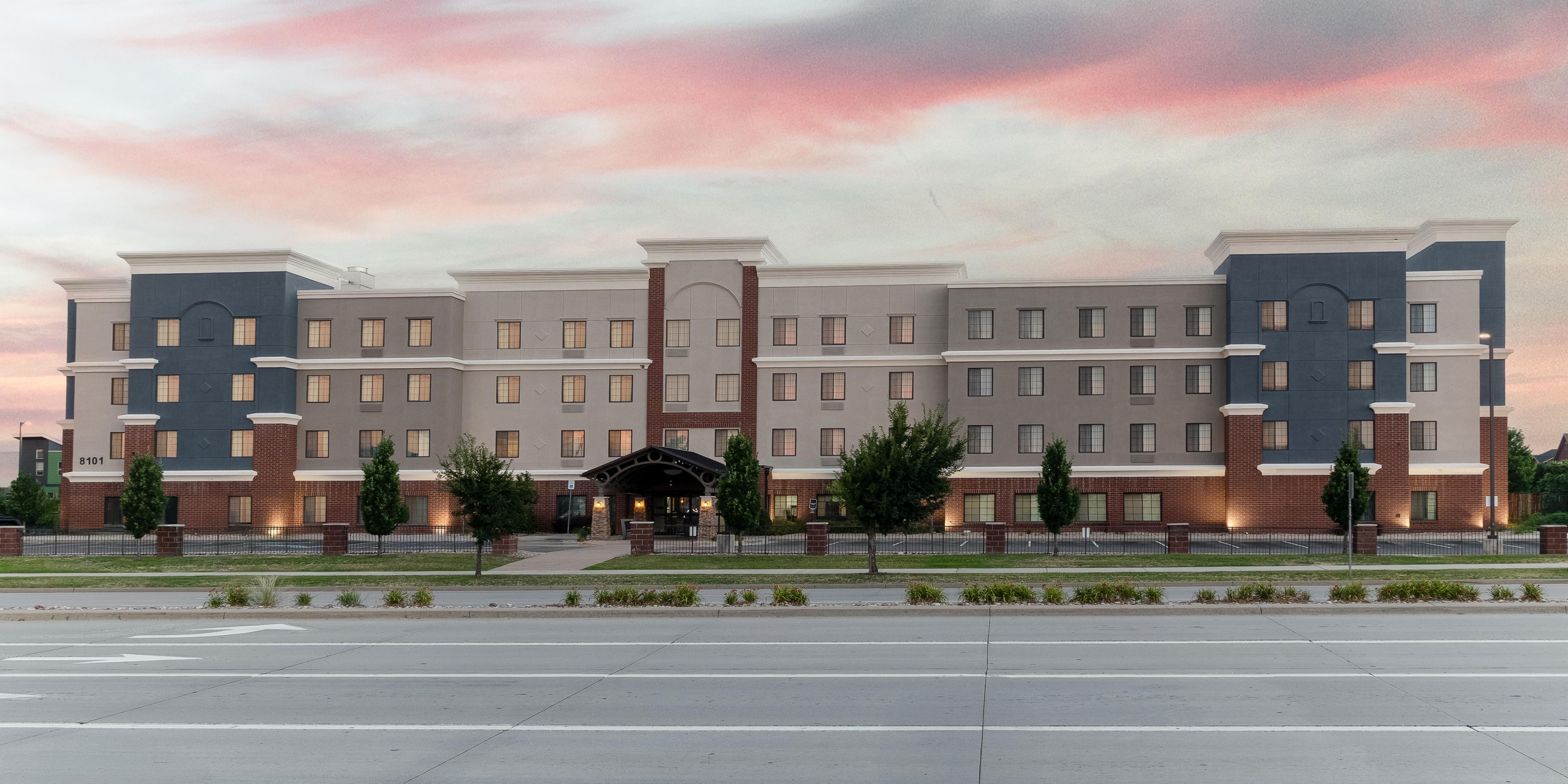 Staybridge Suites Denver - Central Park