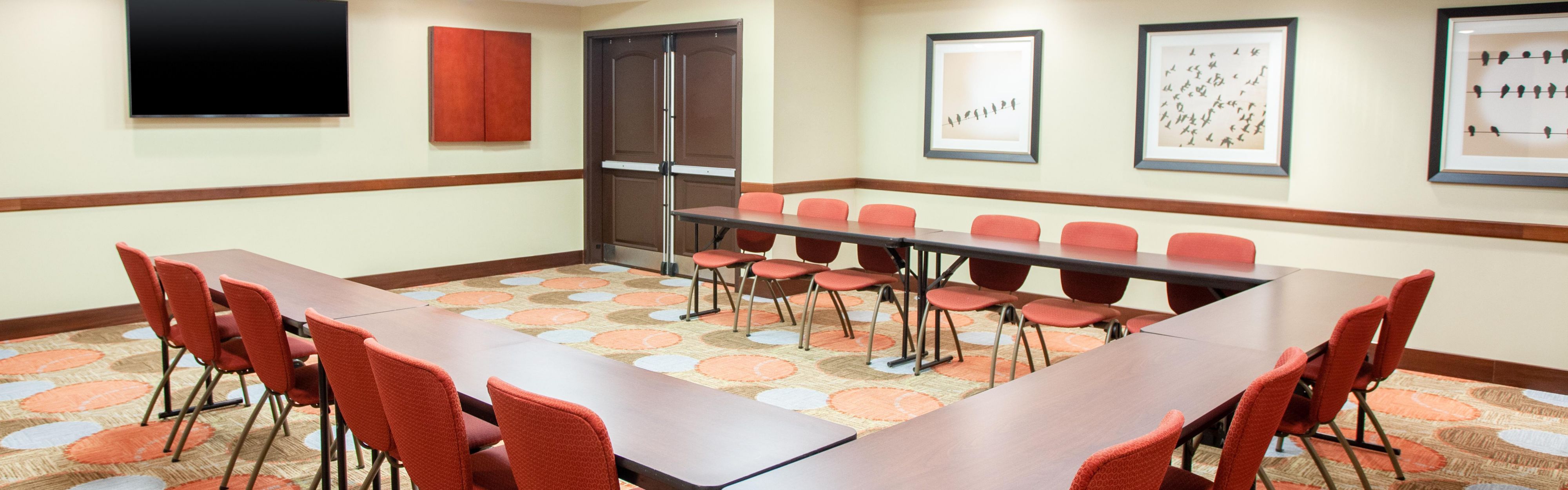 U-Shape Meeting Room configuration for seating up to 16 guests.