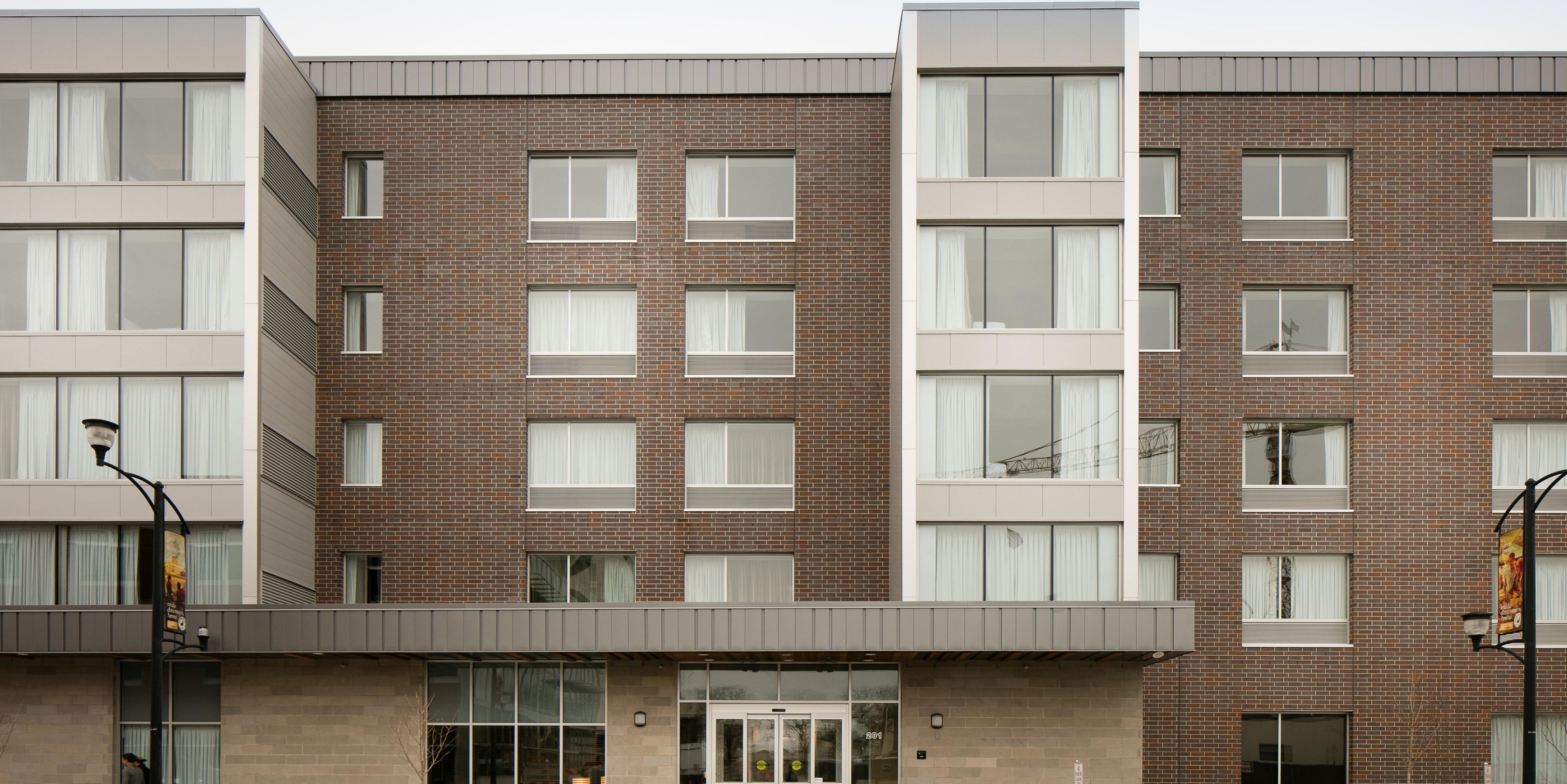 Staybridge Suites Des Moines Downtown Pet Policy Des Moines Pet-friendly Hotels