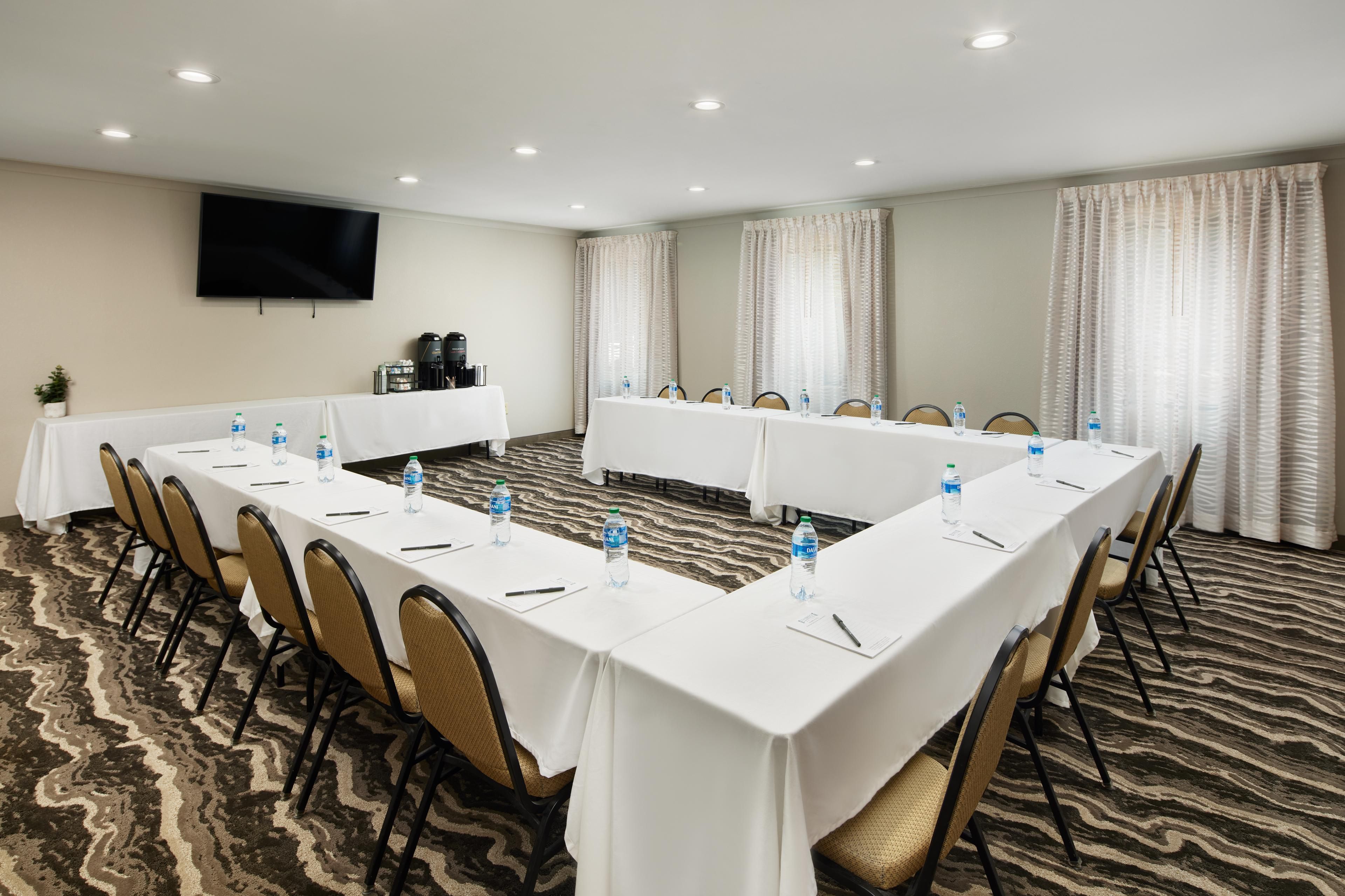 Book meetings or accommodation on behalf of others and earn rewards redeemable for Reward Nights, retail vouchers, downloads and more.