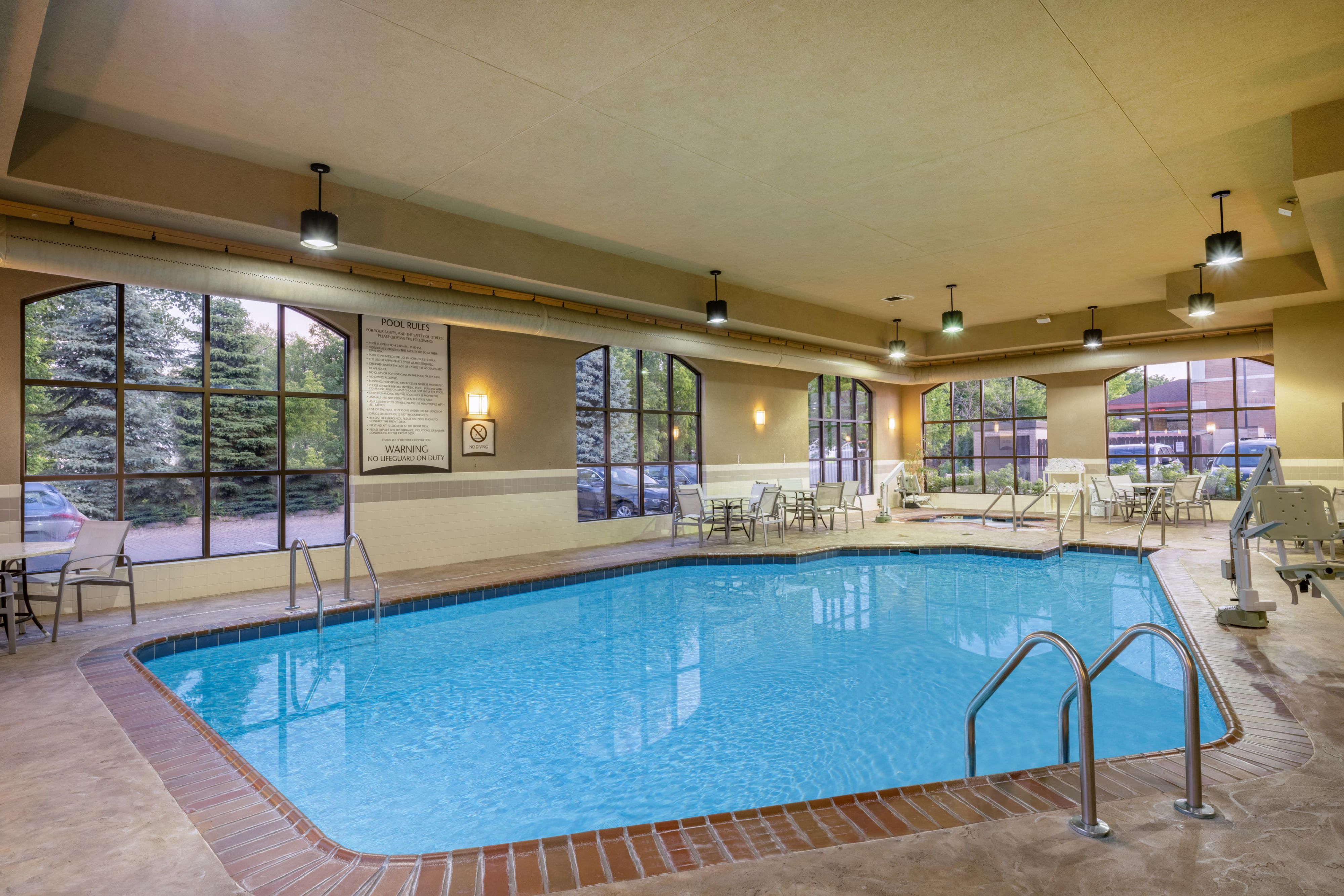Staybridge Suites Milwaukee Airport South Amenities