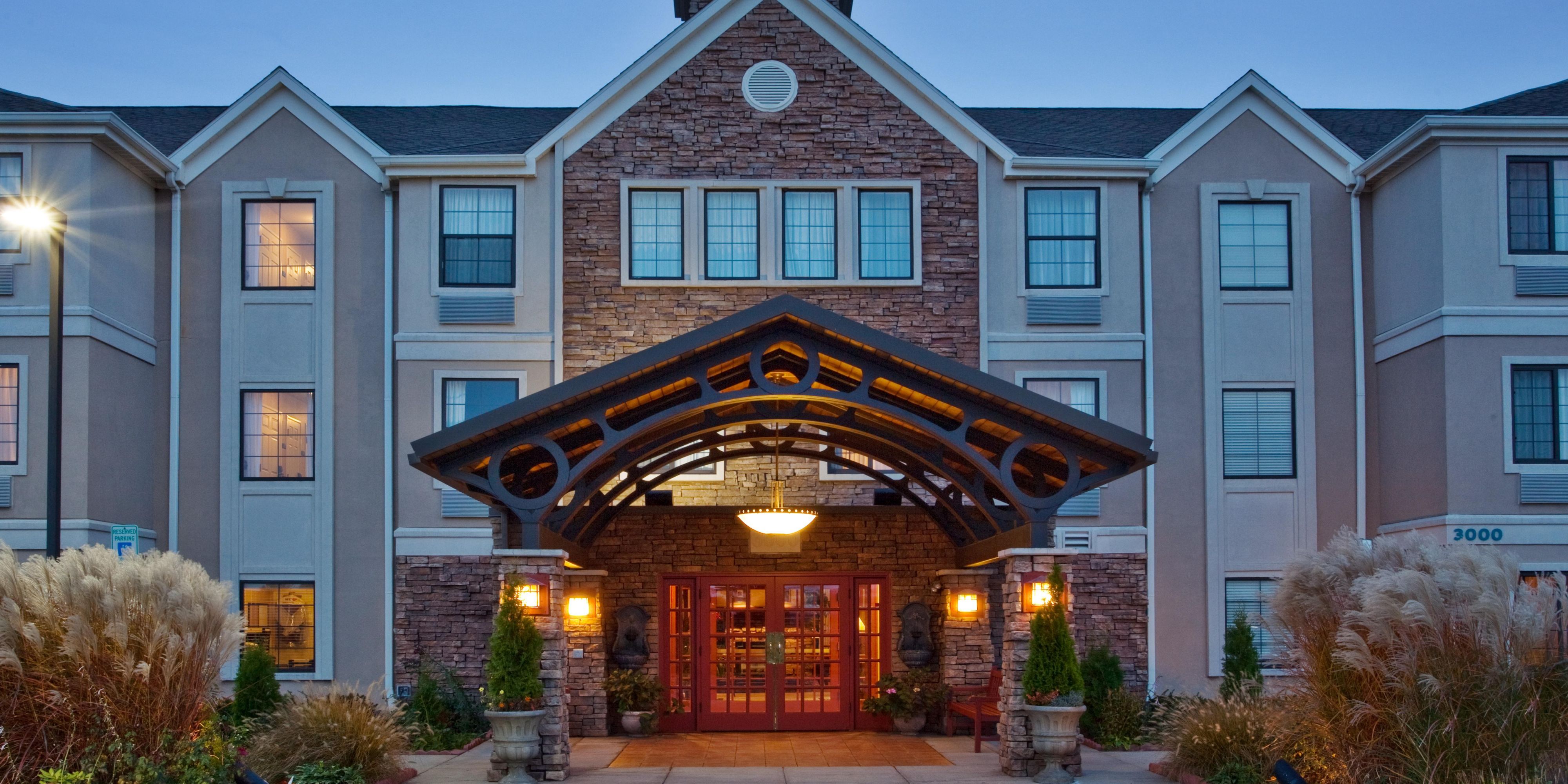 Staybridge Suites Grand Rapids Airport Map & Driving Directions Parking Options for