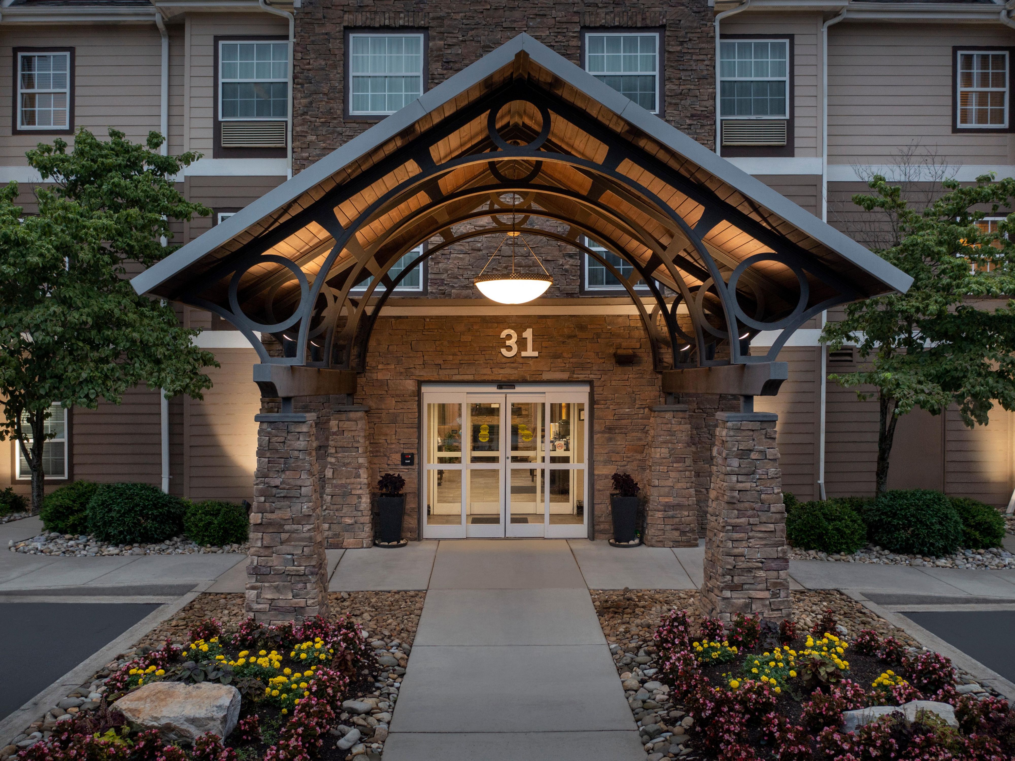 extended-stay-hotel-in-greenville-staybridge-suites-greenville-i-85