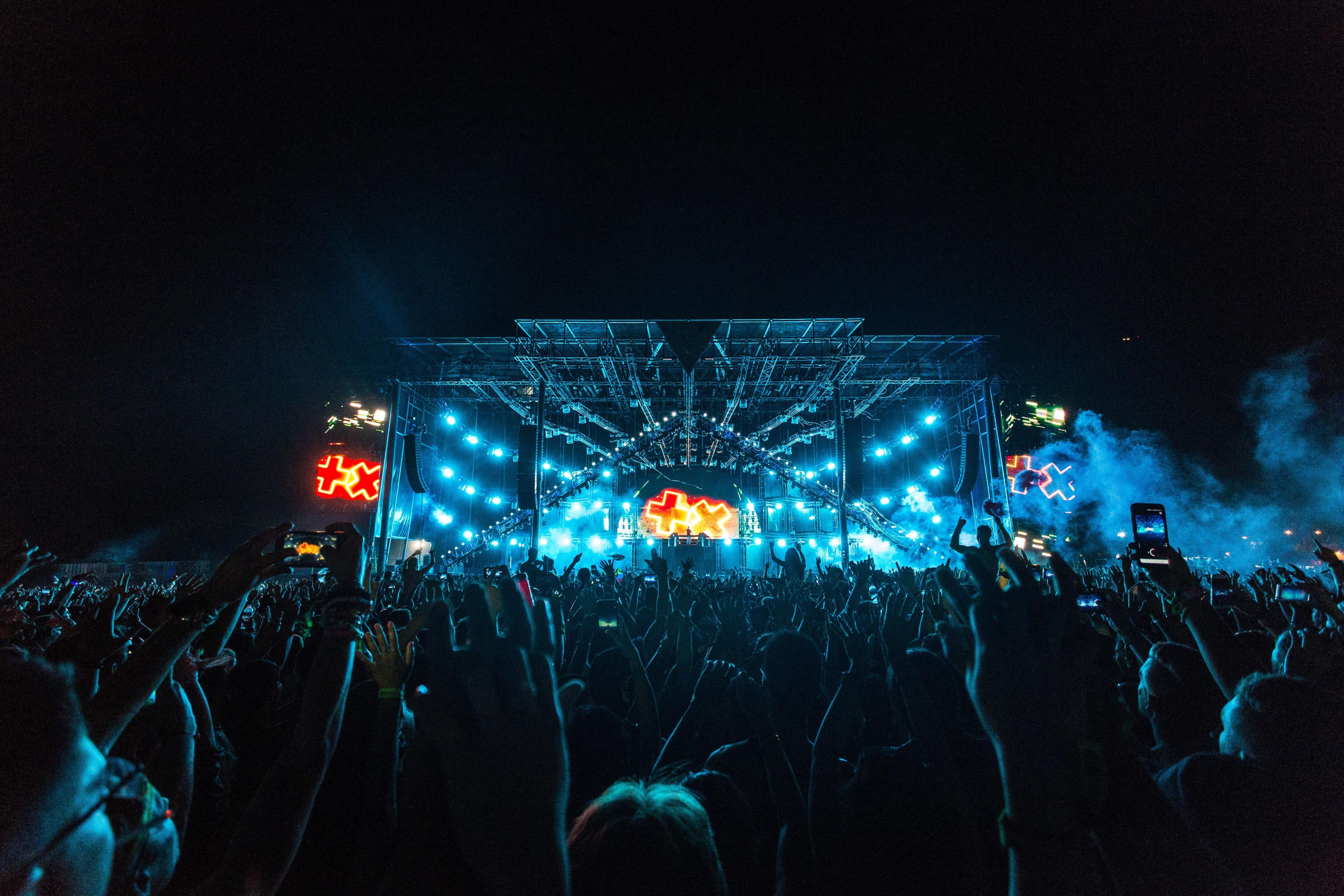 Experience Shakira live on September 6 and 7 at Estadio Akron. Enjoy modern suites, breakfast included, and comfort just minutes from the stadium. Don’t wait—book your IHG hotel Guadalajara today and secure an unforgettable stay. 