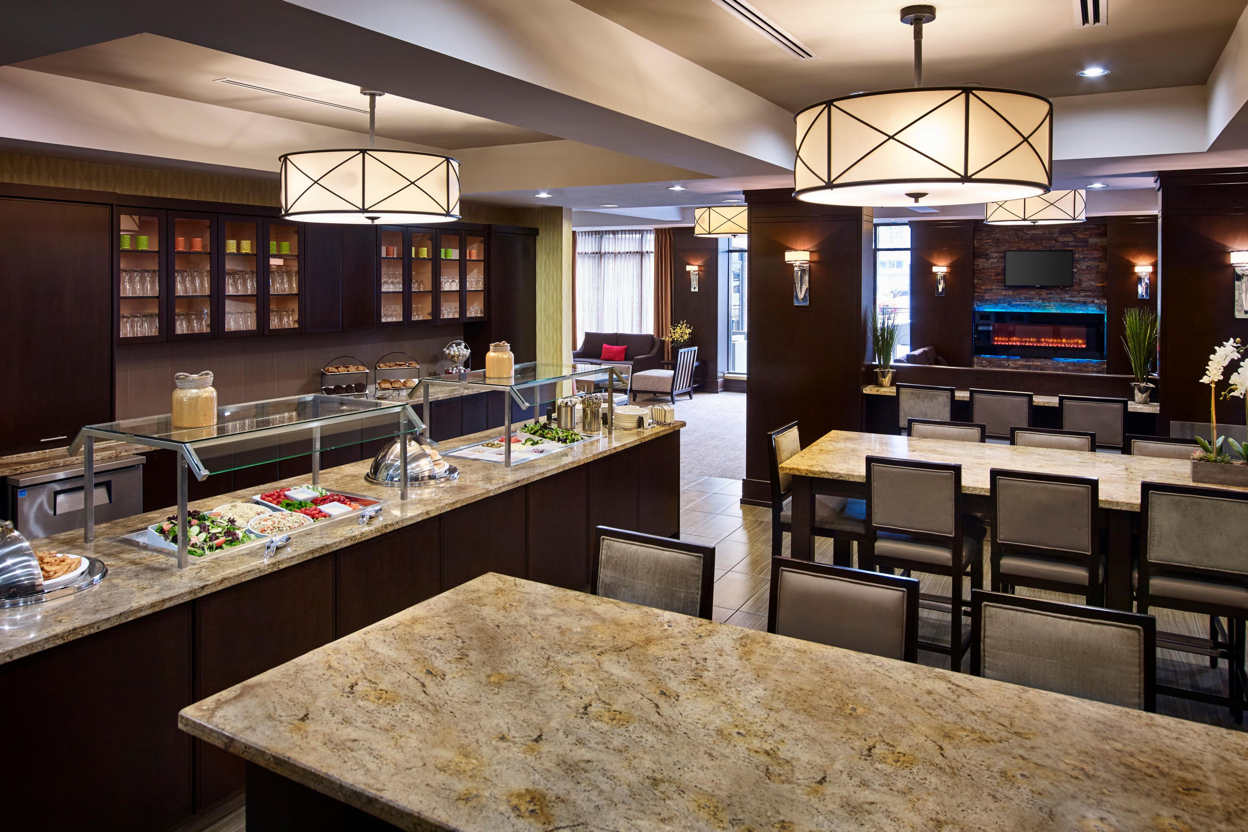 Not in the mood to make breakfast? We’ve got it handled. Enjoy a free buffet breakfast with both hot and cold options every single morning of your stay. From fluffy scrambled eggs to fresh fruit, there’s something for everyone. We like to mix it up to keep our offerings exciting for our long-term guests! 