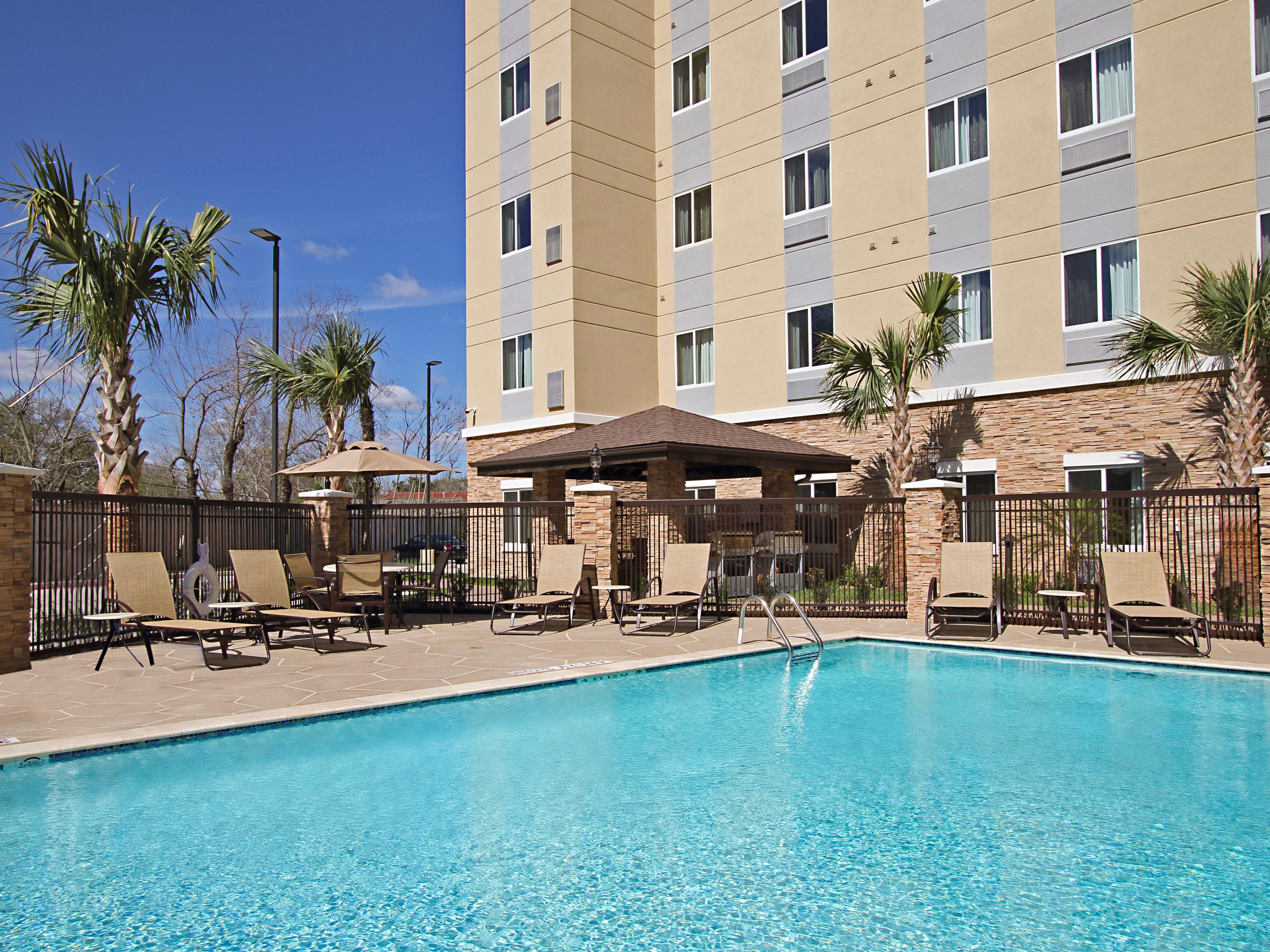 Staybridge Suites Houston - Medical Center Amenities