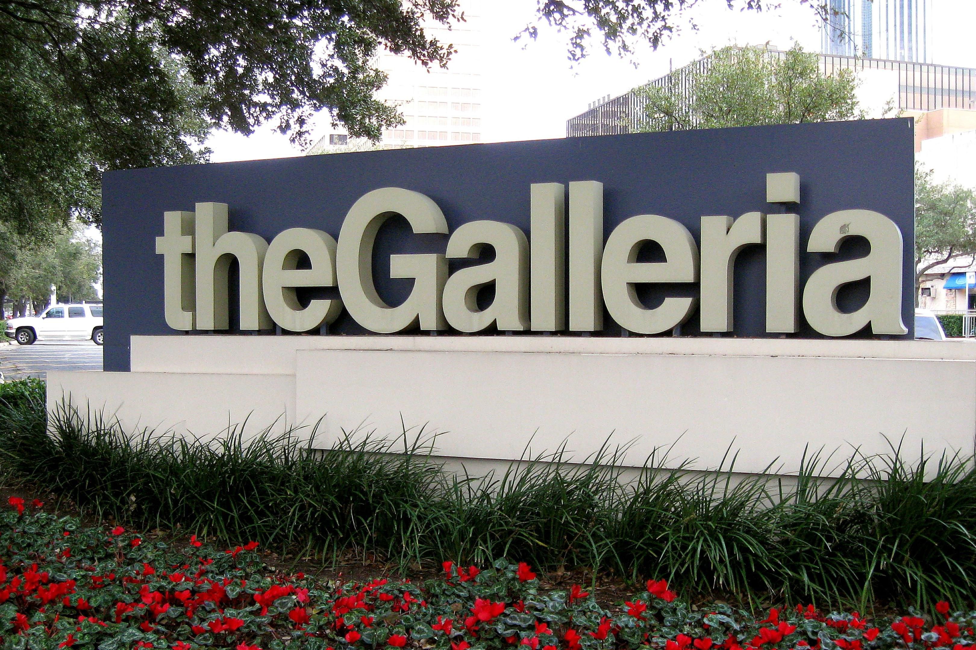 Enjoy some of the best shopping and dining that Houston has to offer. The Galleria is Texas’ largest shopping destination only a couple of minutes from the hotel.