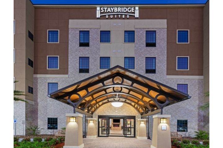 Staybridge Suites IAH Airport East