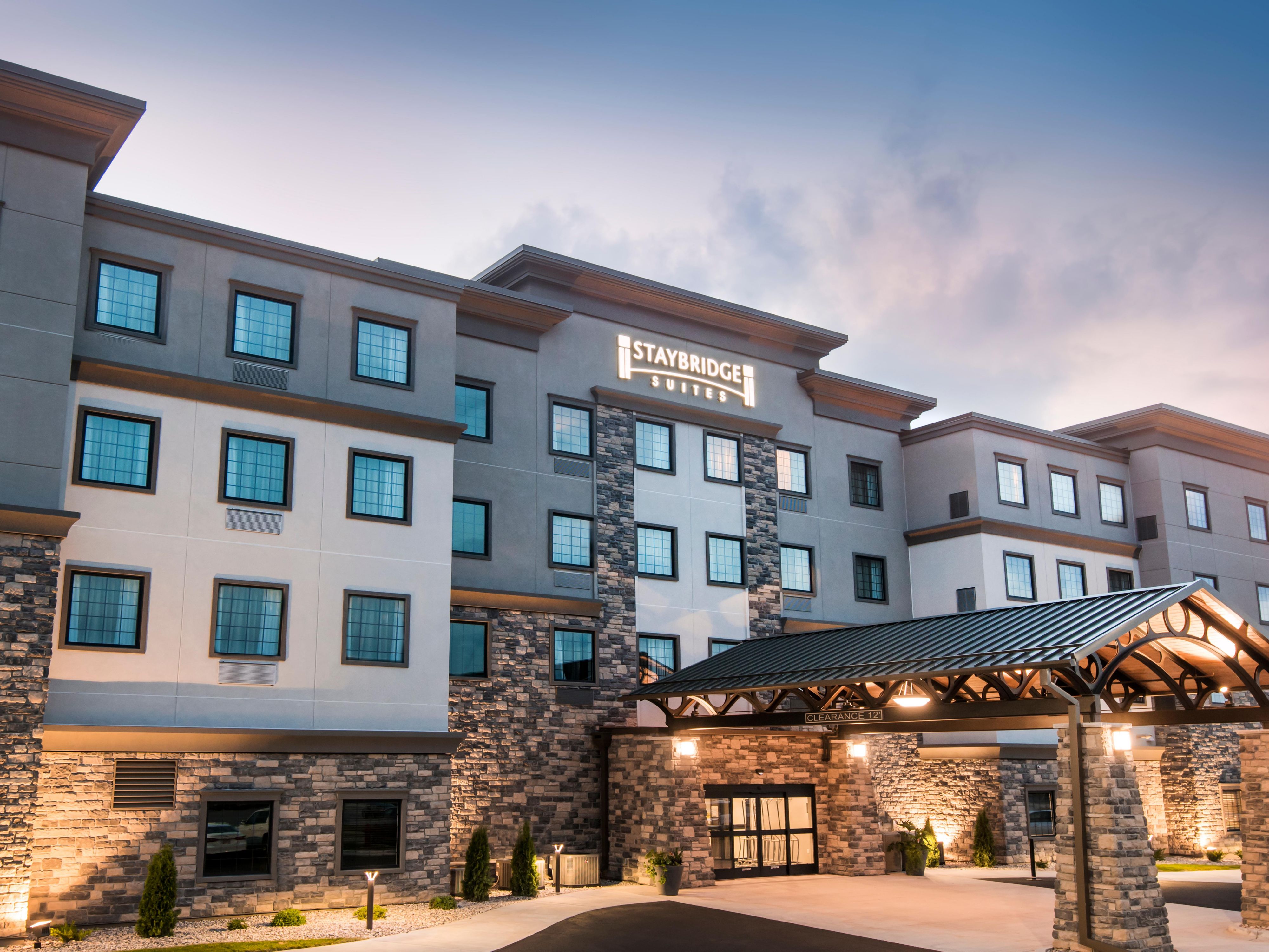 Staybridge Suites Lake Delton 6078857759 4x3