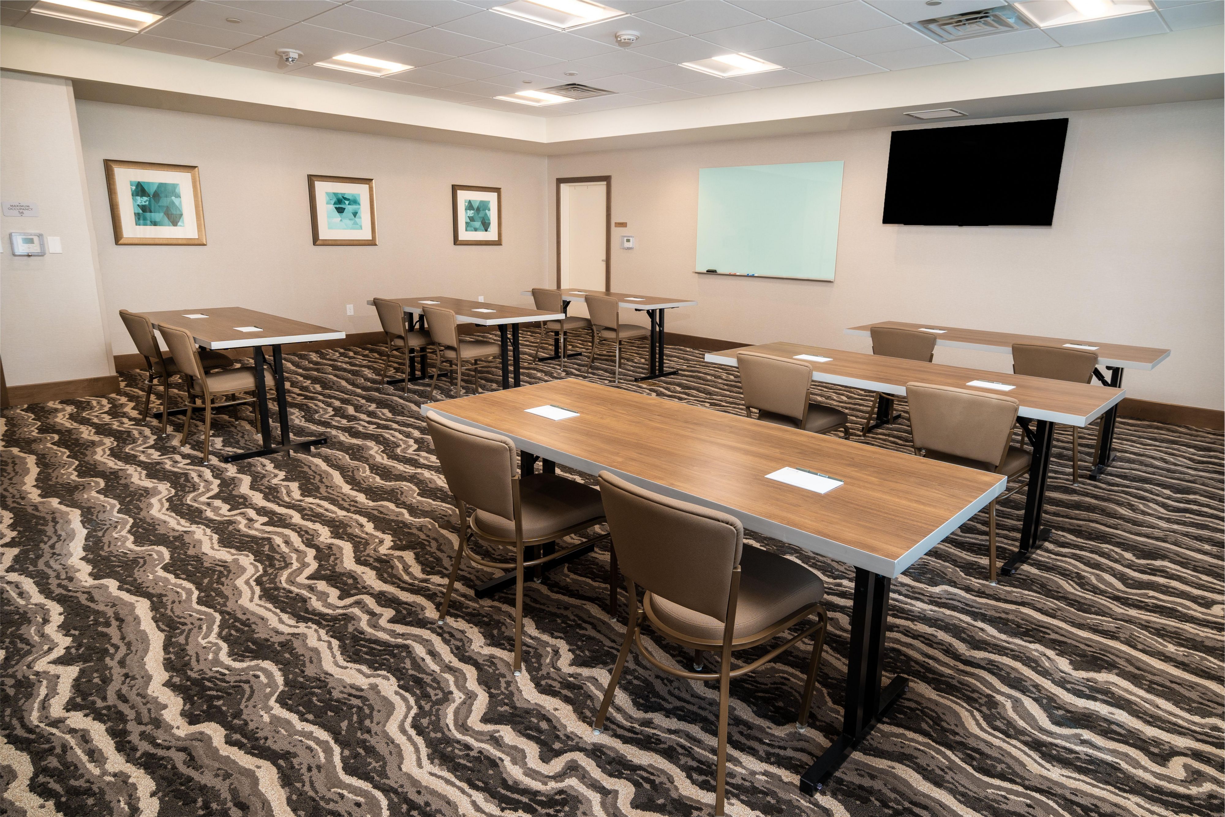 With over 600 square feet of flexible, stylish meeting space, we can host any kind of board meeting, social function, seminar or training with personalized attention. Please contact us to discuss our variety of catering and audio-visual options.  We would love to help make your next meeting or an event in the Largo area a success!
