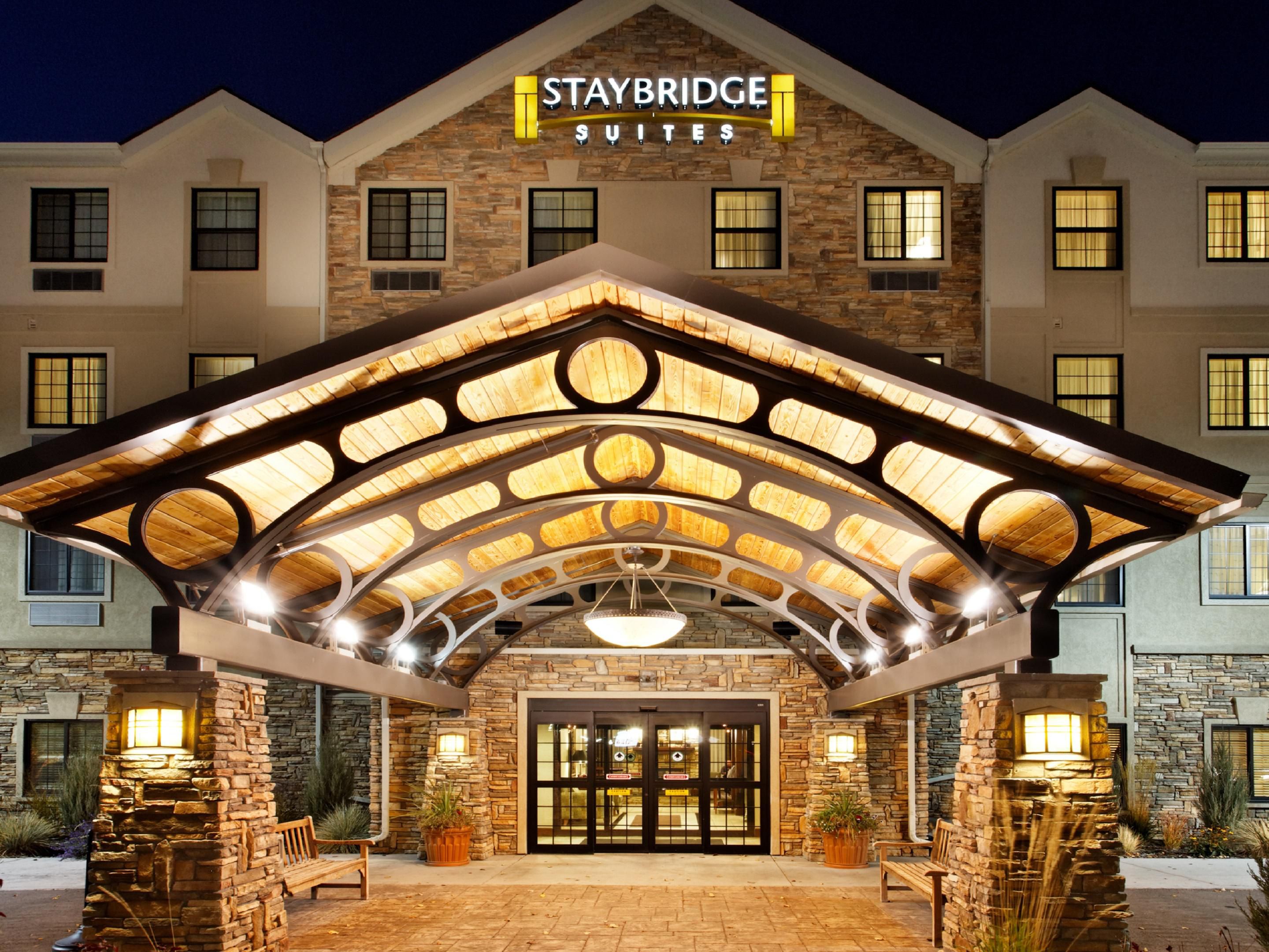 Pet-Friendly Hotel Lexington, KY | Staybridge Suites Lexington