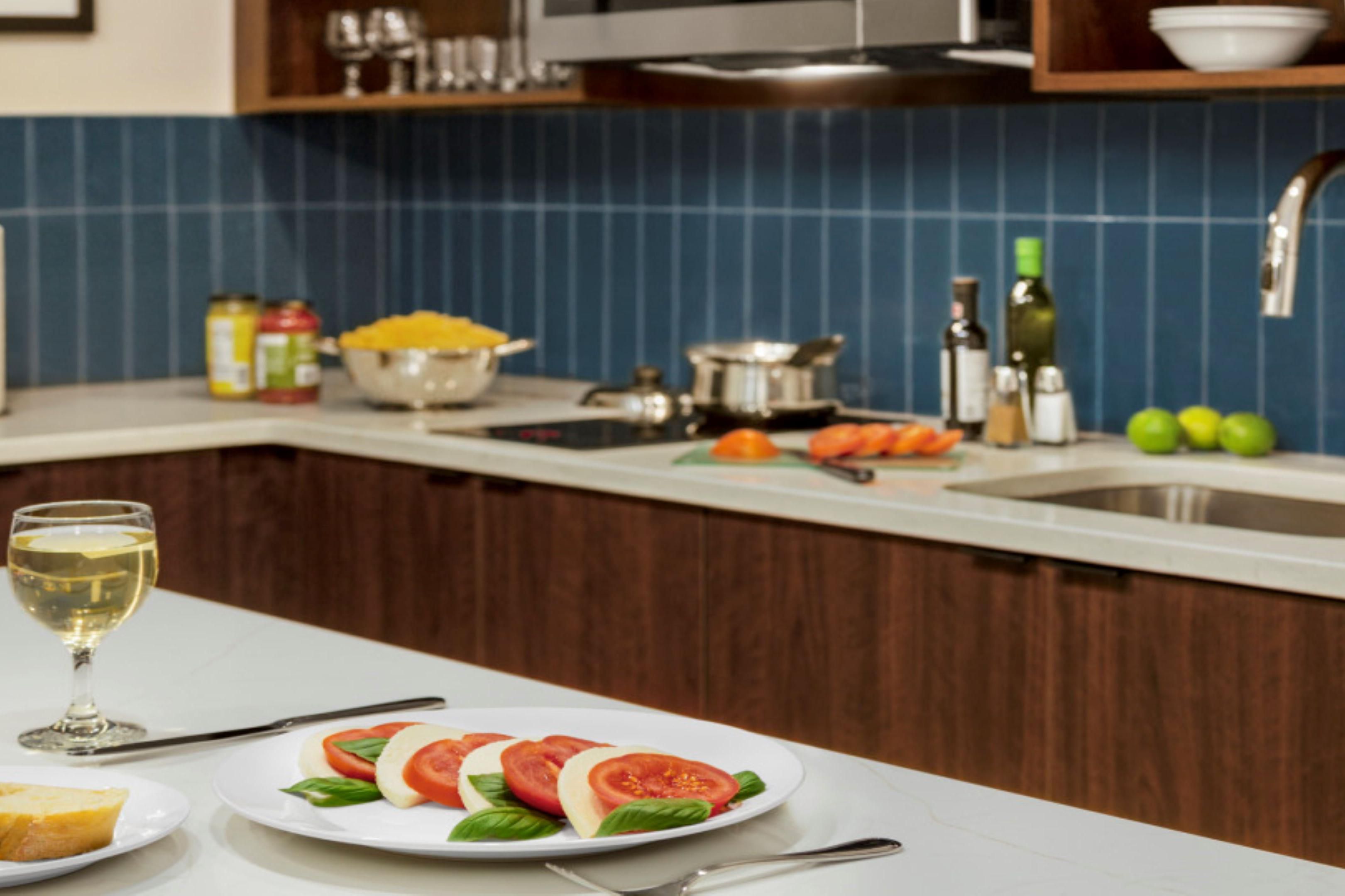 Join us Mon-Wed 5:30pm-7:30pm for hors d'oeuvres and beer and wine included in your stay.