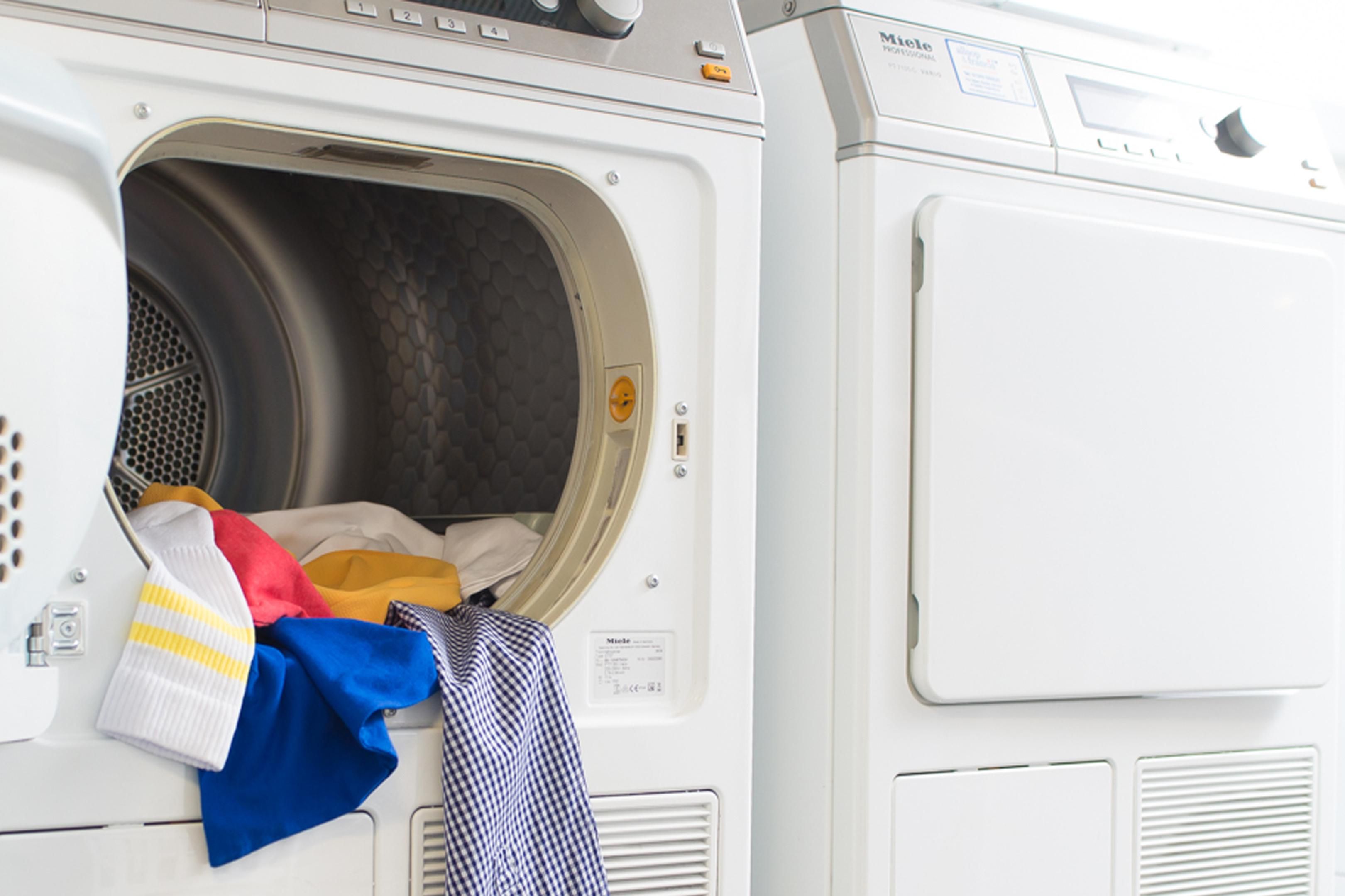 Finish your London trip as a winner, with a suitcase full of fresh cleaned clothes. 
Guests can use our laundry facilities free of charge during their stay. It's a win win situation.