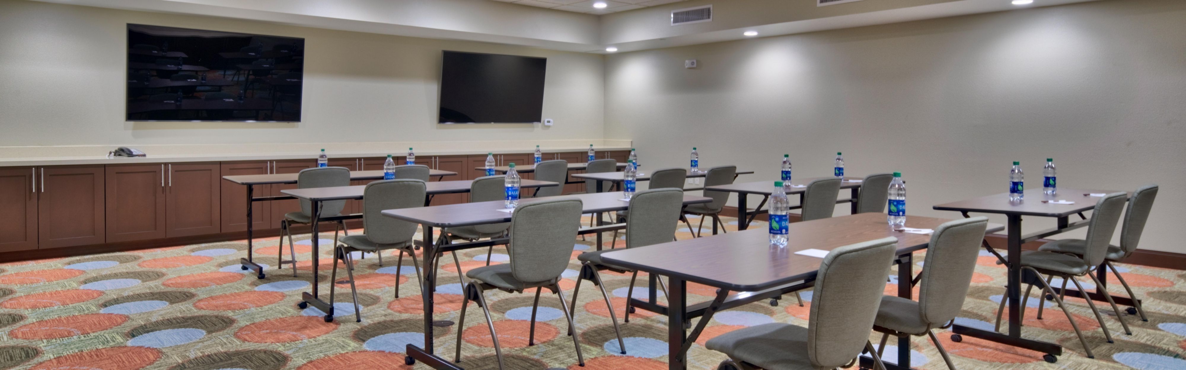 Staybridge Suites Lubbock South Meeting Room