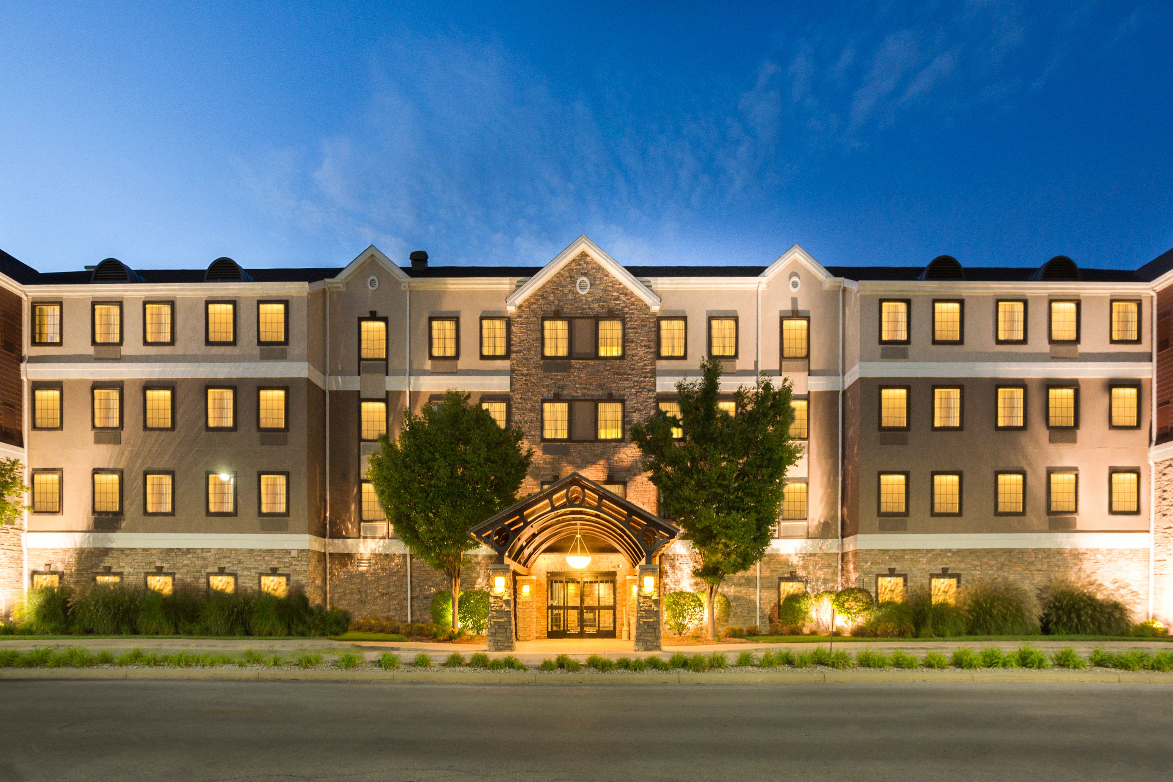 Hotels In Maumee Ohio Near University Of Toledo Staybridge Suites Toledo Maumee